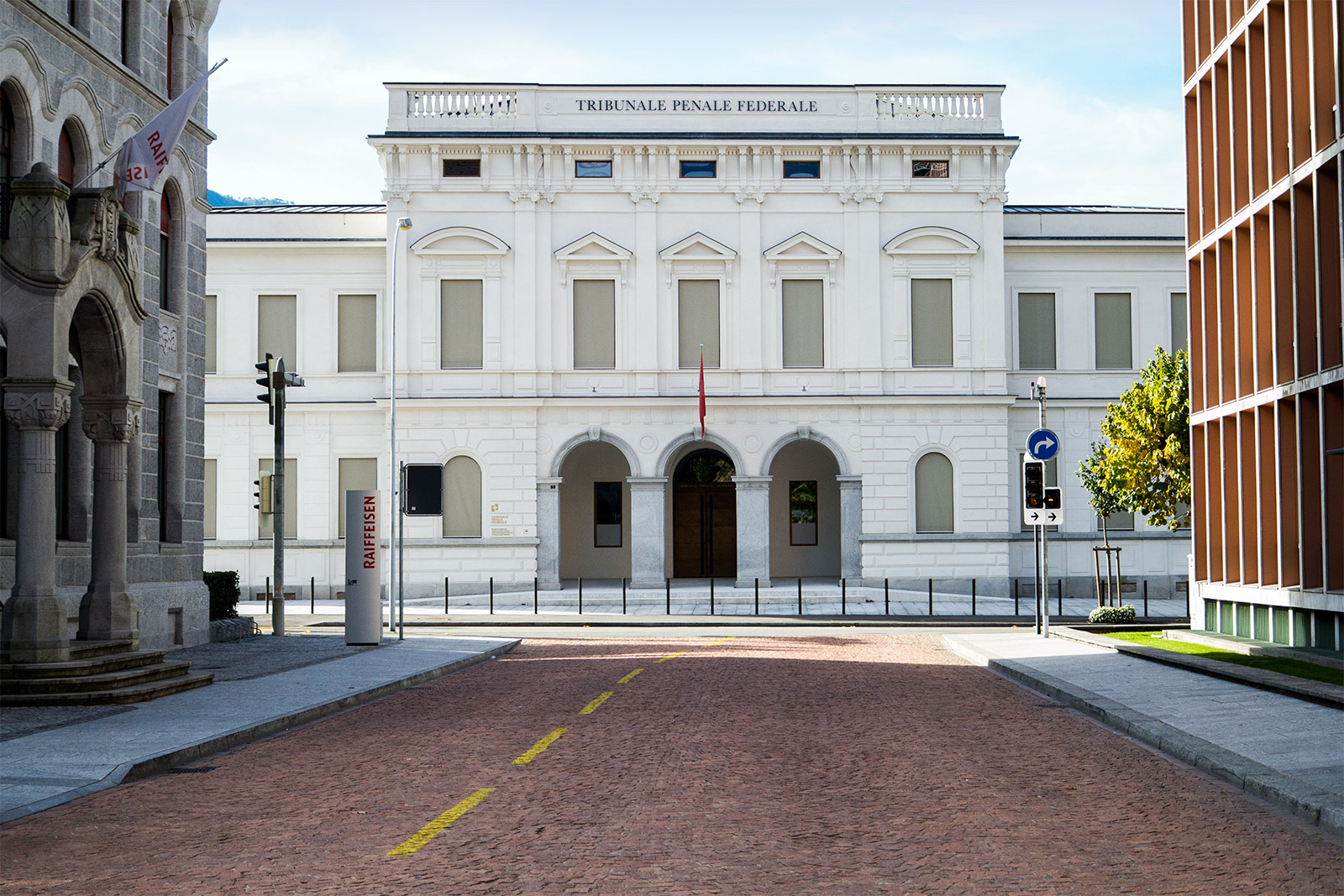 ....Bundesstrafgericht Bellinzona .. Tribunale penale federale, Bellinzona .... ....Brunnenbohrungen ..Esecuzione di pozzi....