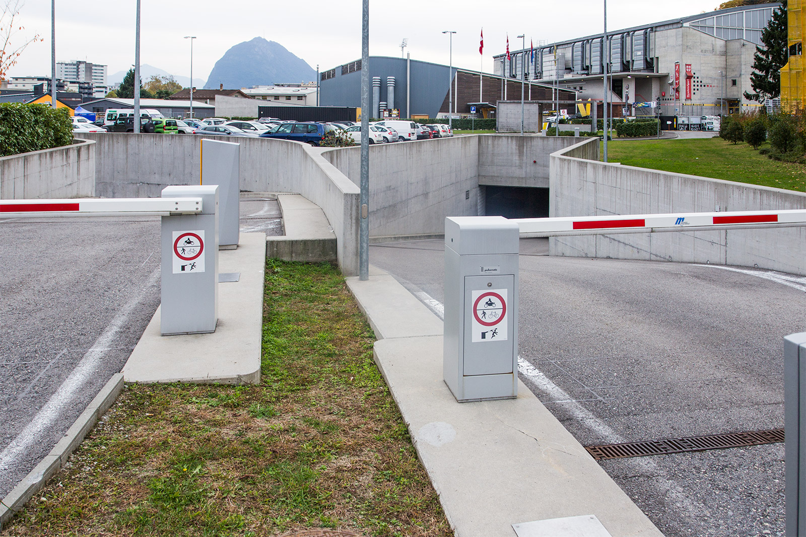 Park & Ride Lugano ....Verankerungen, Spritzbeton und Nägel ..Ancoraggi, gunite e chiodi....