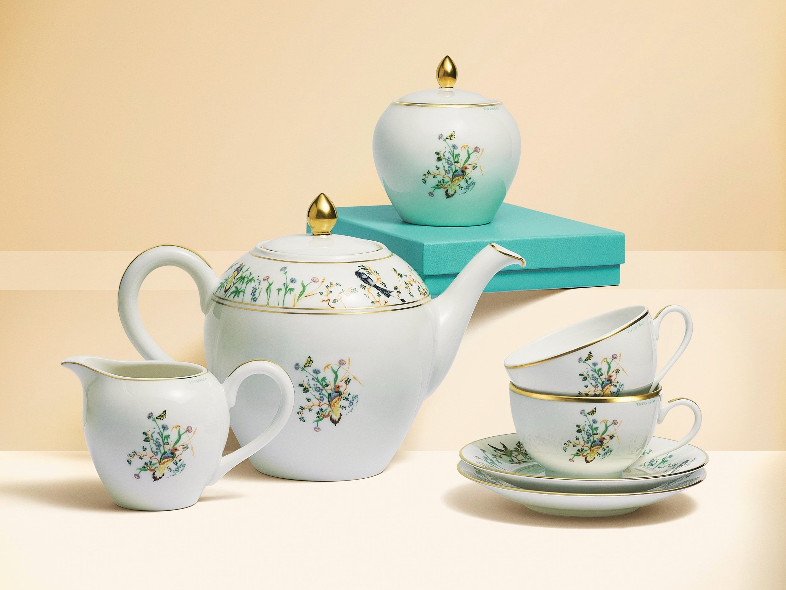 Tiffany Audubon Teapot in Porcelain