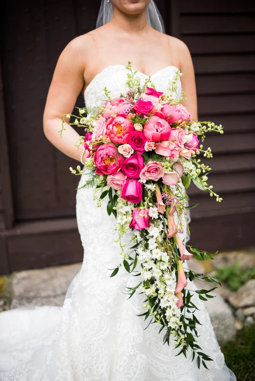 bridal-bouquet-cascasde-pink-hot-pink-large-bride.jpeg