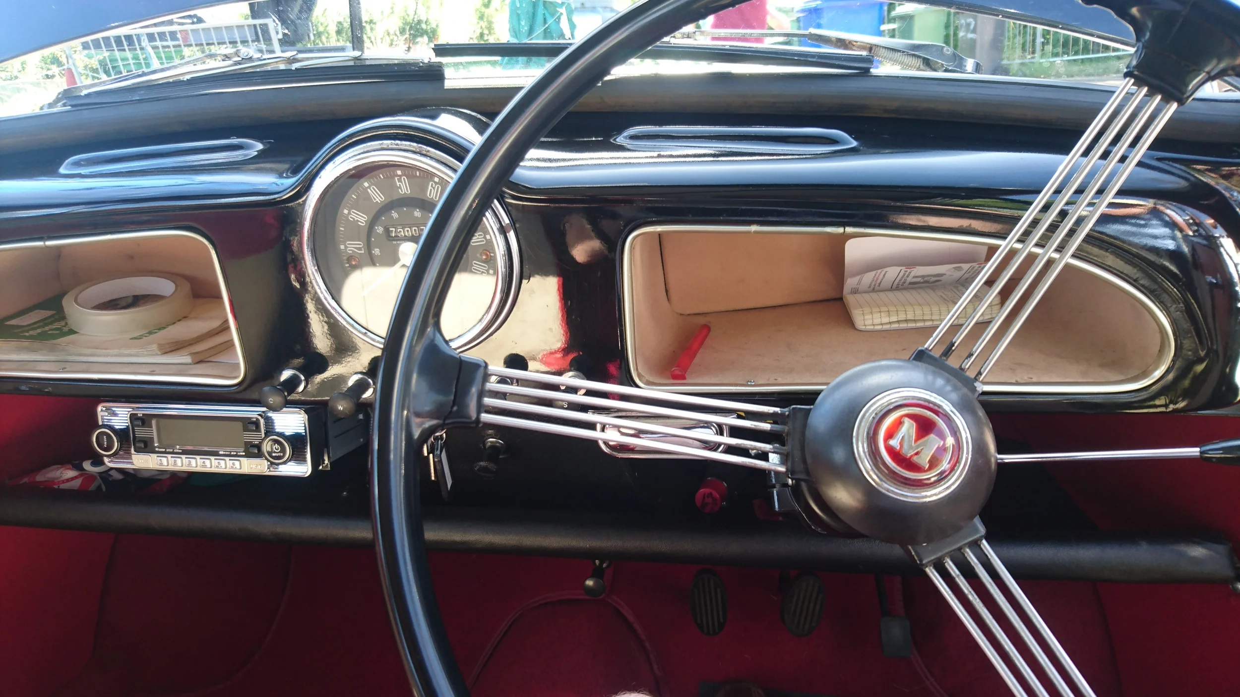 Morris_Traveller_dashboard2.JPG
