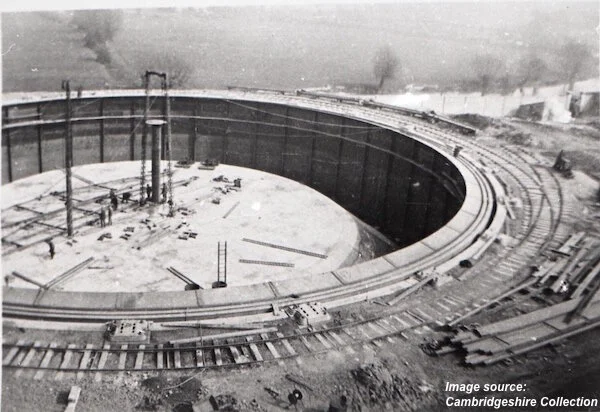 CC_Cambridge_Gas_works_large_holder_construction_1927_Web-res.jpg