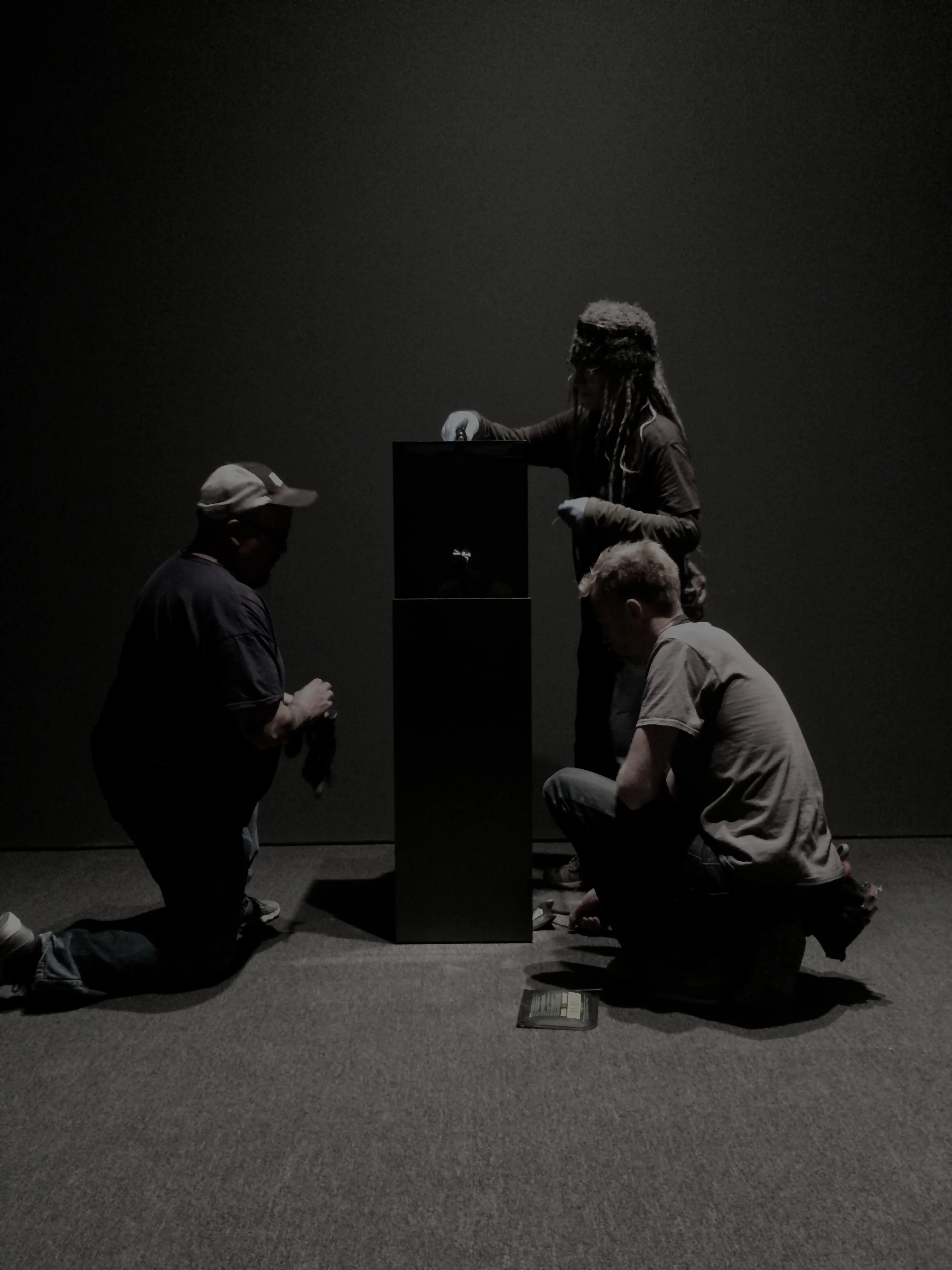 En montage avec l'équipe de SITE. Installation de la montre BW