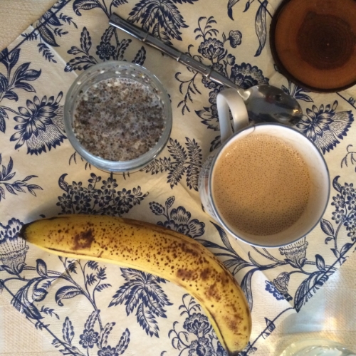 For a few breakfasts I made chia seed pudding (2-3 TBSP chia seeds, almond milk, coconut flakes, cinnamon) and let it sit overnight or even just 15 minutes to expand. With half a banana and bullet-proof coffee.