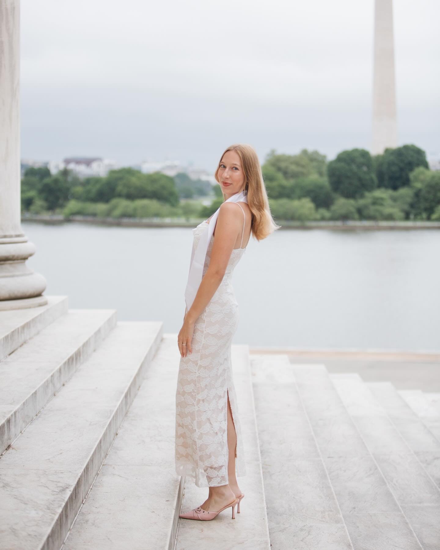 A week of cloudy DC grad sessions was a-ok with me 🦪🏛️🤳