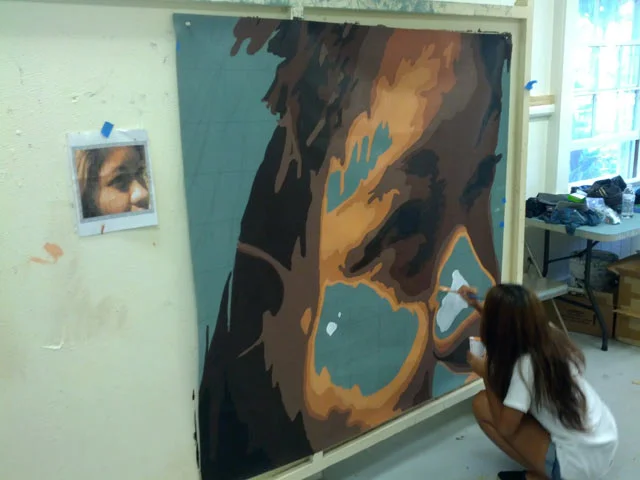 During the second day, with the drawings tightly laid out, the portraits were quickly filled in with paint. 