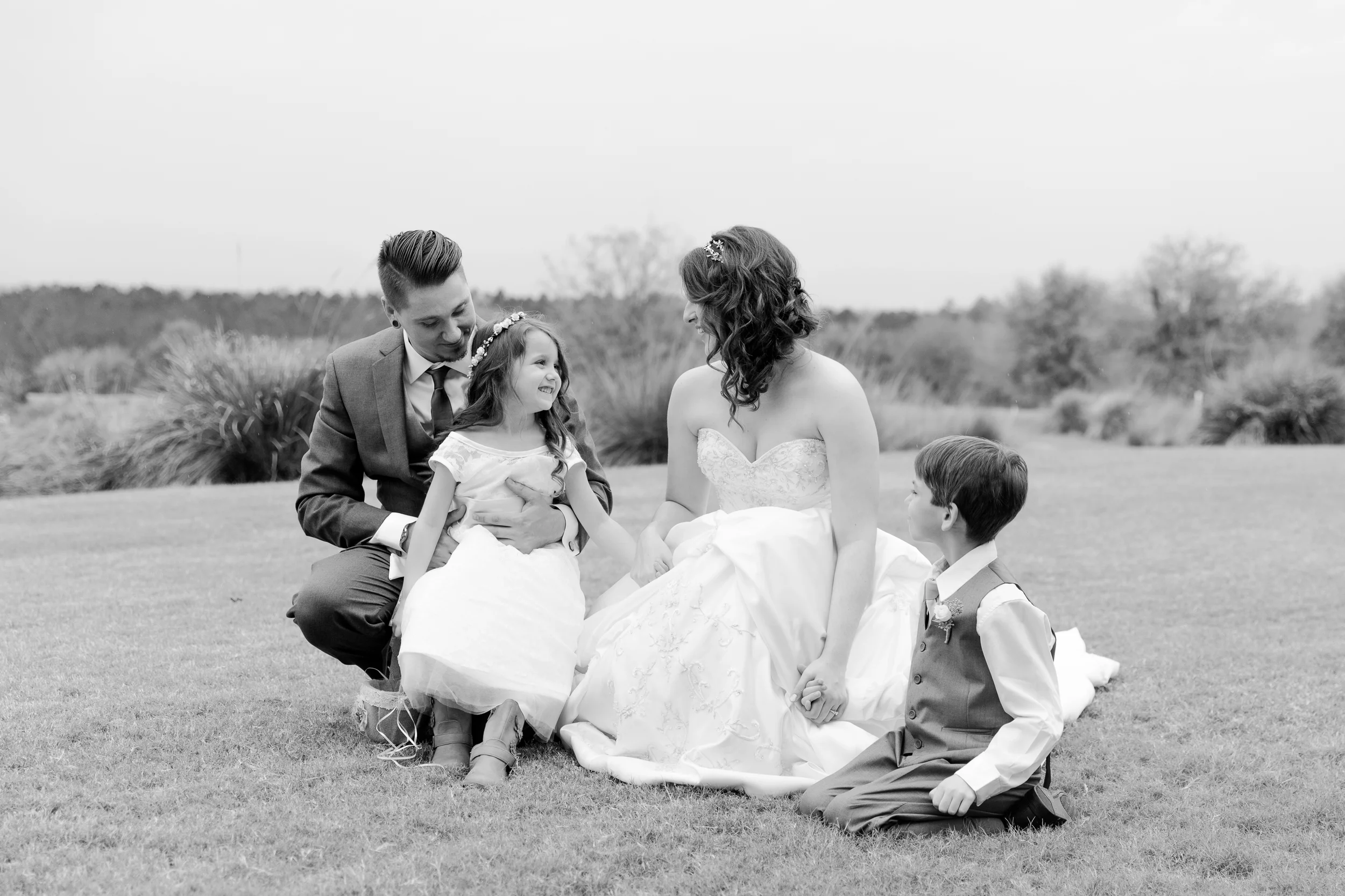 Ashley and James Sneak Peeks_0036.jpg
