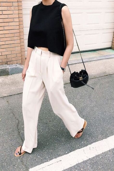 How to Nail Minimalist Style in Spring 2020