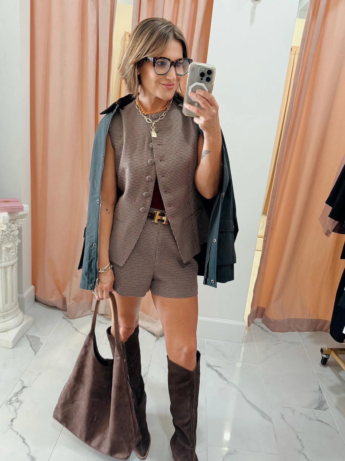 🍂 New on the TCTS blog: 5 Autumn 2025 Trends (You Probably Already Own)

This season&rsquo;s &ldquo;must-haves&rdquo; aren&rsquo;t really new at all&mdash;barn jackets, brown checks, riding boots, boho blouses, and burgundy are likely already in you