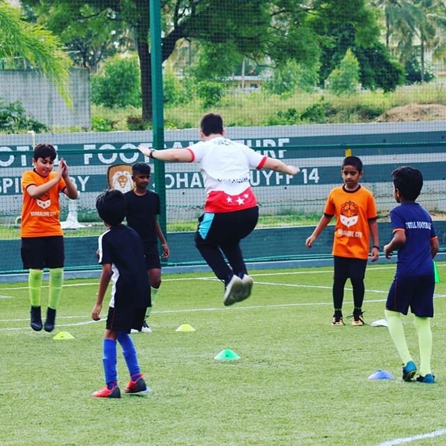 Coach Leonan from Brazil 🇧🇷 has started at BCFC and literally jumped in at his first session this week 😎. We are committed to providing the best coaching possible to all players and all ages!  Join us 📞 7848008800
#bangalorefootball #indianfootba