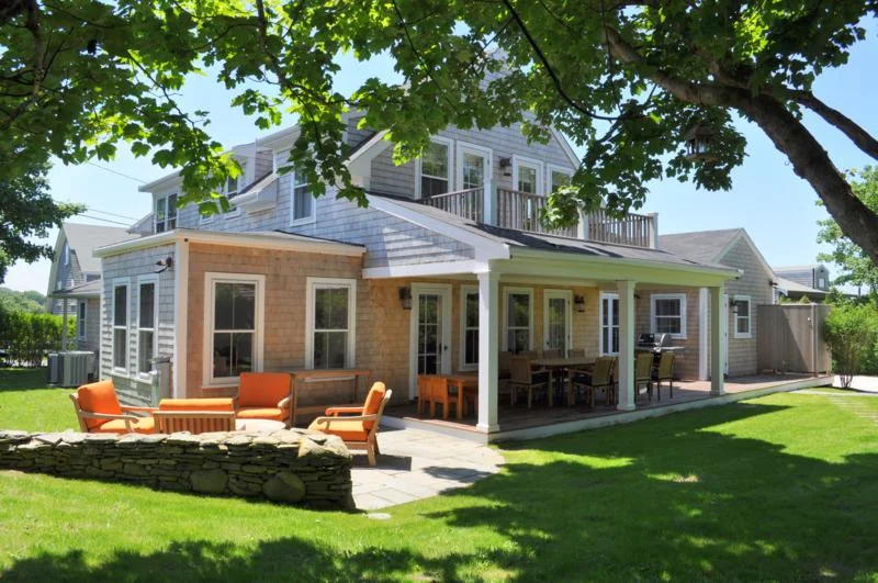 10 Sunset Hill Nantucket House (32).jpg