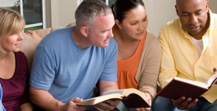 BibleStudyGroup-e1415745672839-777x399.jpg