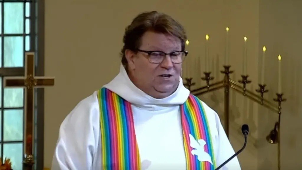 Pastor Announces During Sermon That He is Transitioning Into a Woman