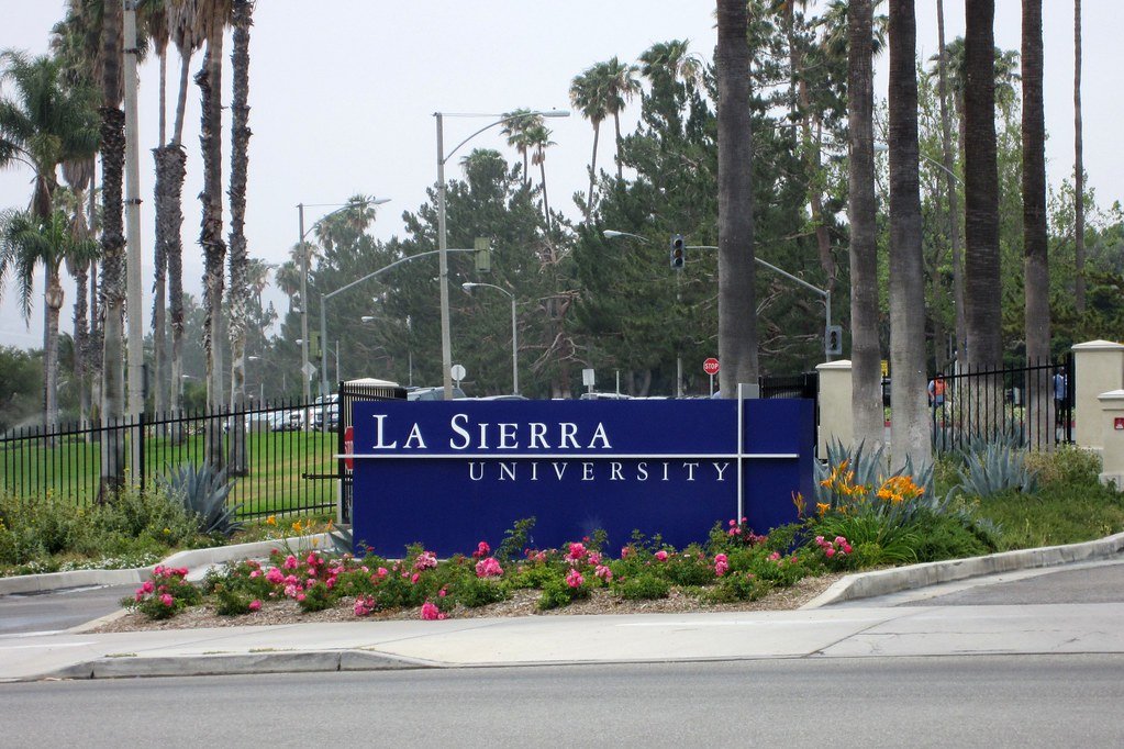 La Sierra University Receives Warning From Secular Accreditation Commission
