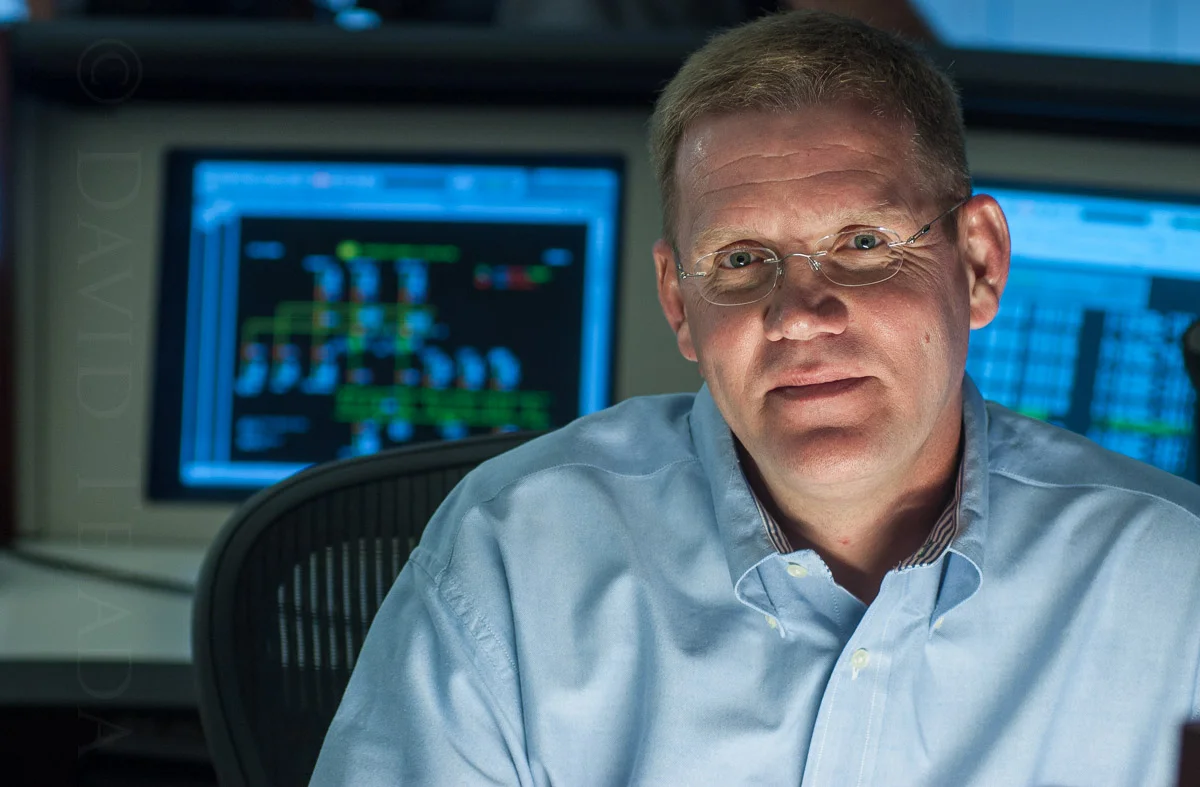  David has a unique ability to put his subjects at ease.&nbsp; He shoots  corporate headshots , executive portraits as well as environmental portraits for all sorts of business.&nbsp; Whether it's a simple executive portrait or a production nightmare