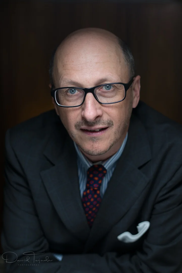  Tejada Photography has specialized in location corporate photography for more then 30 years.&nbsp; David shoots annual reports, capability brochures and executive portraits.&nbsp; Tejada Photography also shoots business headshots.  David shoots edit