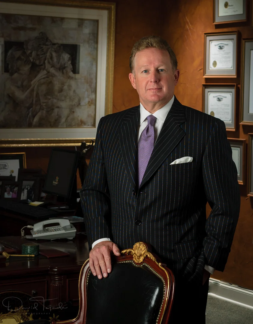 David Tejada shoot outstanding executive portraits, business portraits, and management headshots. Corporate location work at it's finest. Studio quality lighting on location.