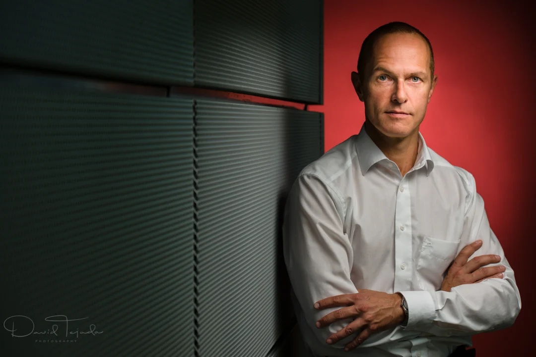  David has a unique ability to put his subjects at ease.&nbsp; He shoots  corporate headshots , executive portraits as well as environmental portraits for all sorts of business.&nbsp; Whether it's a simple executive portrait or a production nightmare