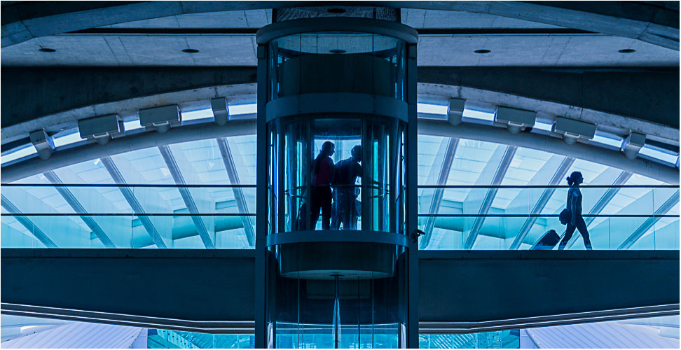 Located in near Denver, Colorado, David photographs portraits all along the front range. He has photographed for all sorts of industry leaders representing the mining , engineering , energy , and healthcare industries. His rates are very competitive and he is easy to work with. He shoots each assignment thoroughly, from a variety of angles and perspectives, which provides you or your client plenty of choices. David shoots both domestic and international assignments, combining a thoughtful approach incorporating elegant lighting with a strong sense of design. He approaches each assignment with a CAN DO attitude, with the intent of producing award winning work that both client and designer would be proud to display. David has a unique ability to put his subjects at ease. He shoots corporate headshots , executive portraits as well as environmental portraits for all sorts of business. Whether it's a simple executive portrait or a production nightmare, David will handle the project details and coordination in a professional manner within your budget. He is also an effective communicator, comfortable with all employees from management to support field staff, and sensitive to the political and inter-personal issues at work. David treats each assignment as an editorial essay, stressing strong, compelling images that communicate the story. Finally, he is an excellent problem solver, adapting quickly to changing conditions and technical challenges, remaining focused on the assignment goals while adhering to practical time and financial constraints.