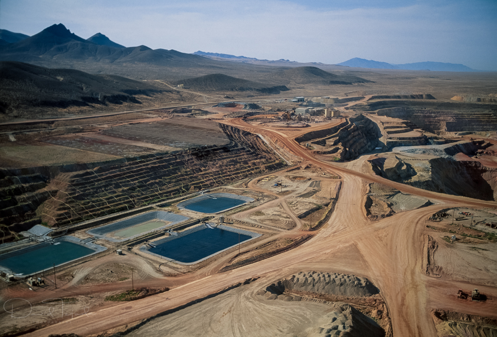 Mining photography is a specialized area of industrial photography. David has shot for most major mining companies in the United States. He has traveled around the world shooting for major mining companies and engineering firms, such as copper mining in South America and Southeast Asia, gold mining in Nevada, South America, and Southeast Asia, and coal mining in Wyoming. Mining photography services include: Underground mining, surface mining, coal mining, copper mining, gold mining . David also shoots for the oil & gas industry .