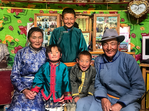 UrianhaiFamily3.jpg