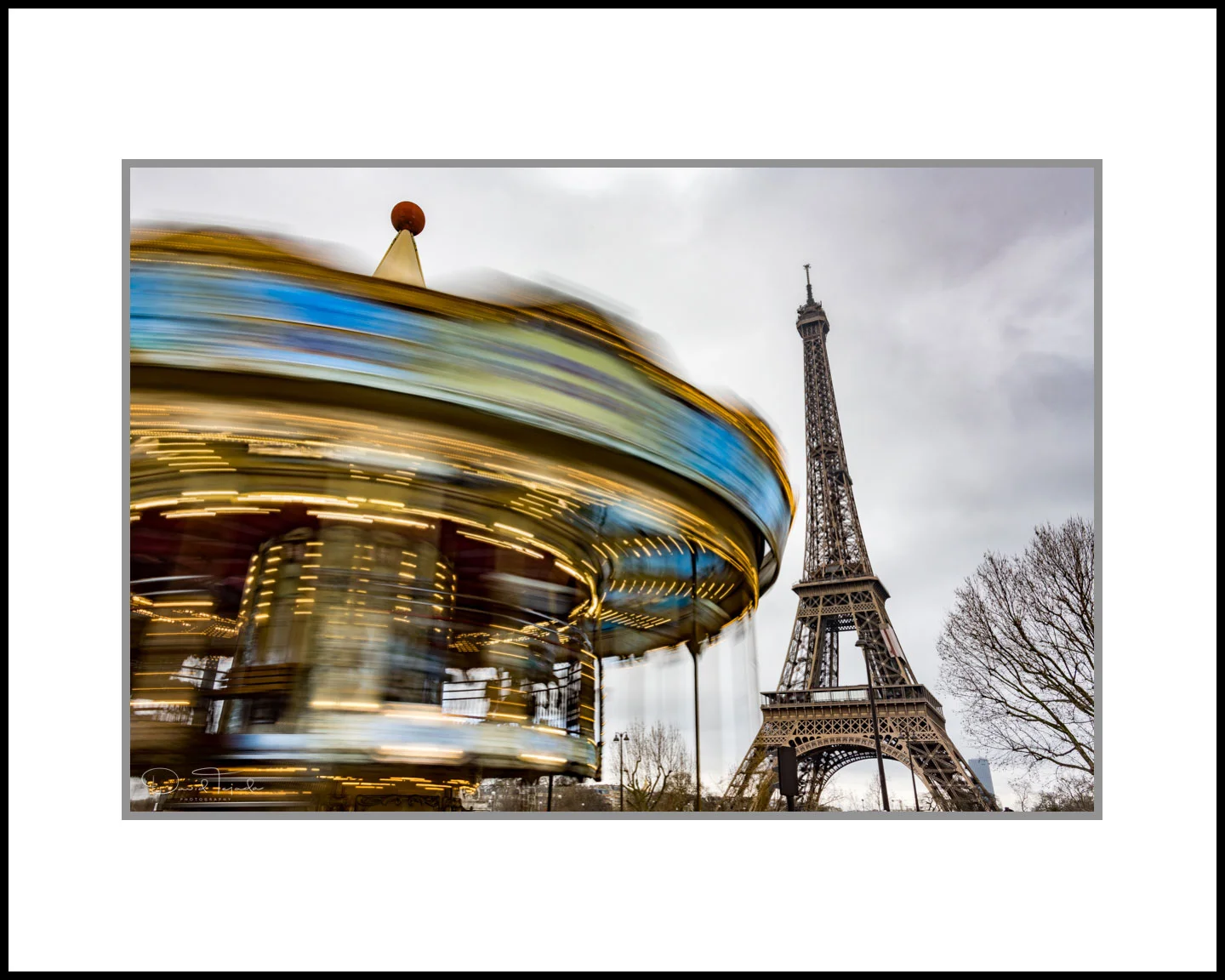 Eiffel-Tower-Carousel-1.jpg