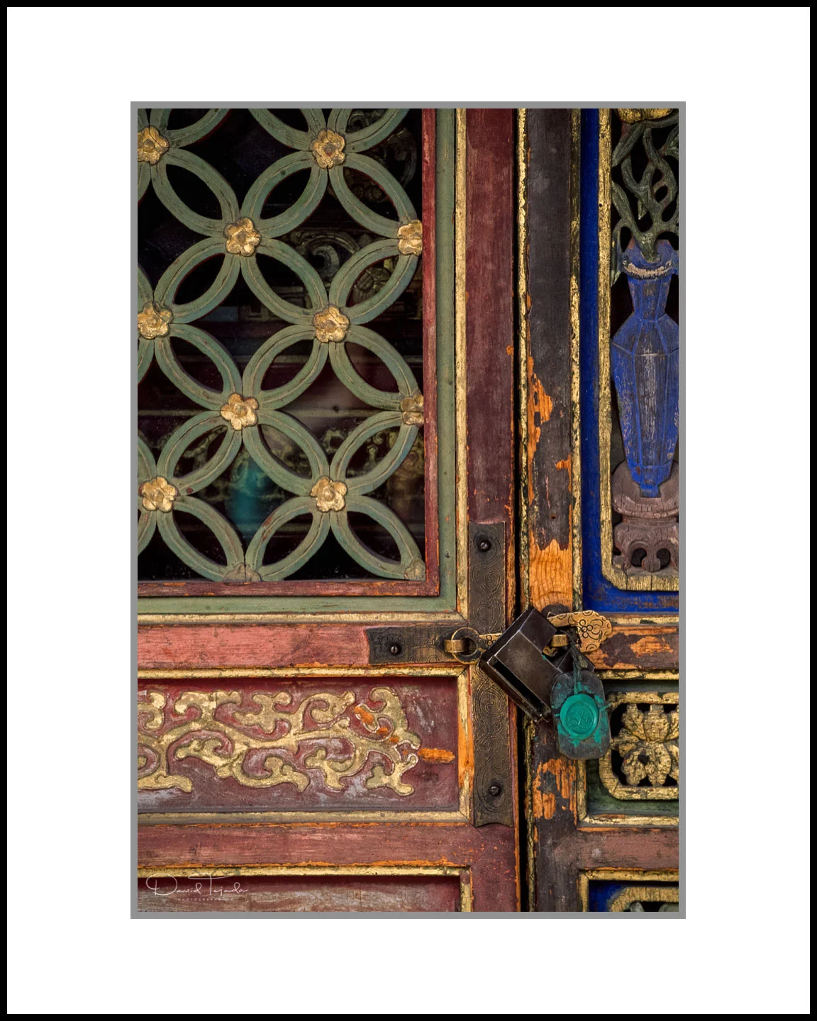 Mongolia-Door-and-Lock.jpg