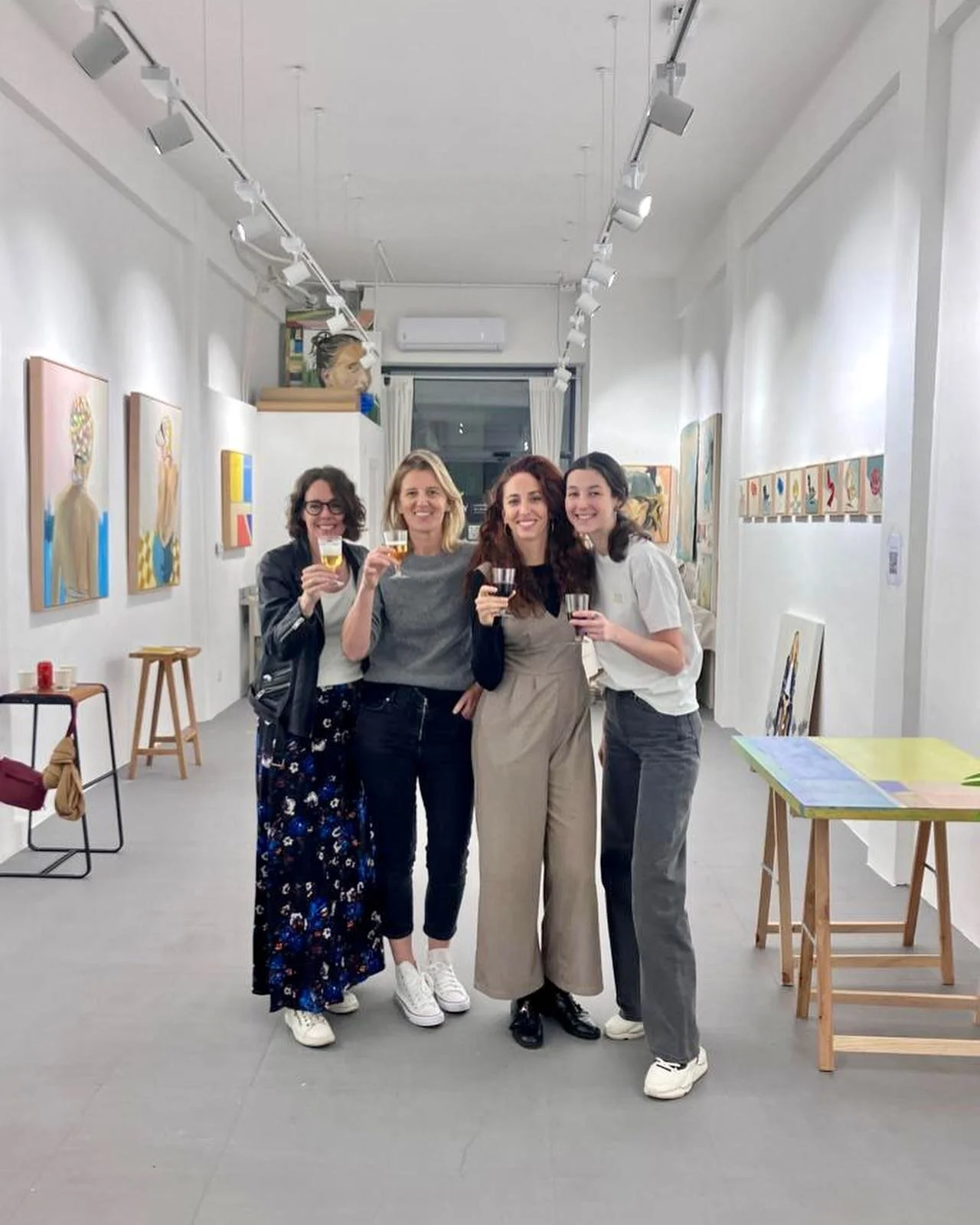 First OPEN STUDIOS is underway. Today we have had a steady stream of art appreciators, friends and family. What a fun day!! Thanks to everyone who came by to say hi. If you are in the area tomorrow, Sunday, come by from 10-2. We would love to see you