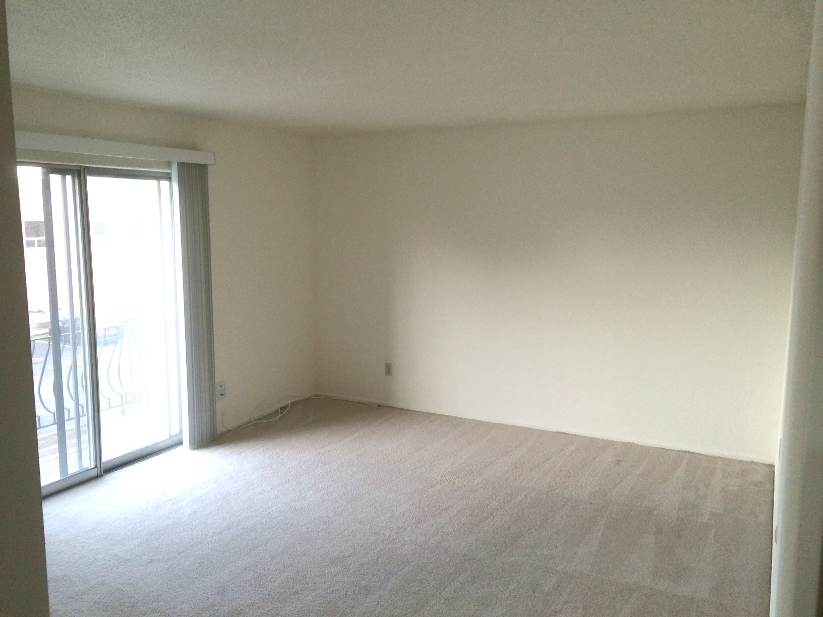 Mission 58 Living Rm.jpg