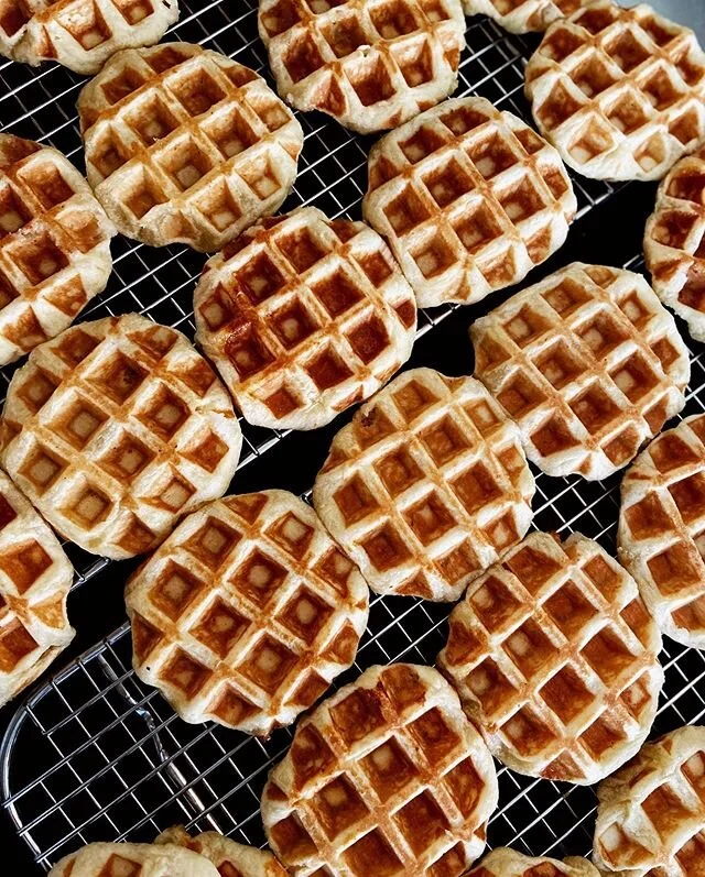 Waffle up, friends, it&rsquo;s the weekend!
While we hope to see you in house getting your waffle fix, we&rsquo;d also like to shout out our friends and partners &mdash; @legends_haul, @caffelatana &amp; @canucksmarketplace &mdash; for helping to dole out and deliver our waffles to the people! 🙏🏼
(Where there is a waffle will there is a way.)
Weekend Hours: 9am - 3pm.
Groceries (including waffles): on our website, anytime.
#Weekending with #Waffles. 🧇