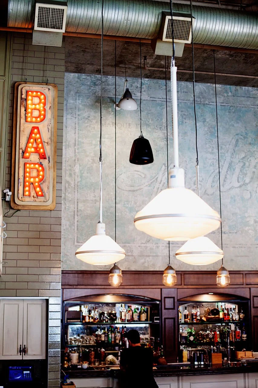 Bar-sign in Vancouver Medina