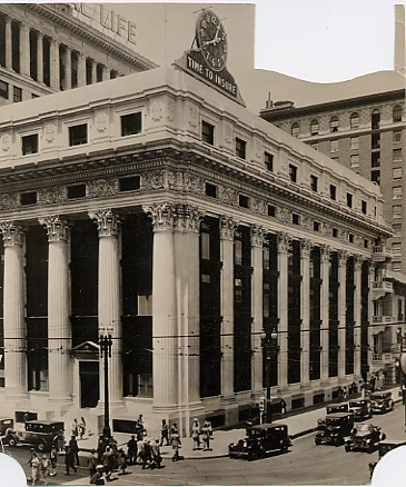 THE CLOCK BUILDING Built in 1908 6 stories 100,000 total square feet 13′ concrete ceilings Penthouse: 16′ concrete ceilings
