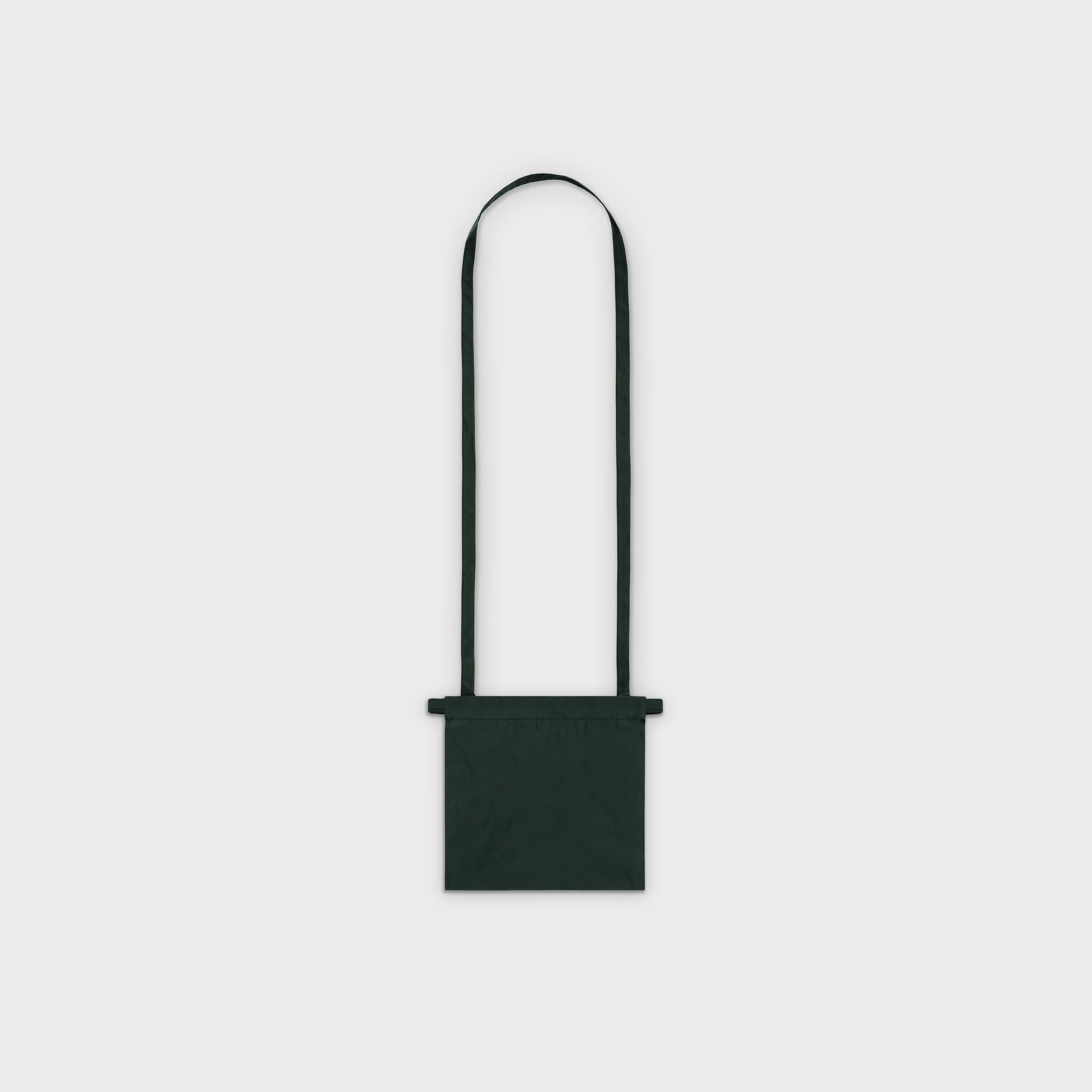 formuniform_drawstring bag XS green flat w strap.jpg