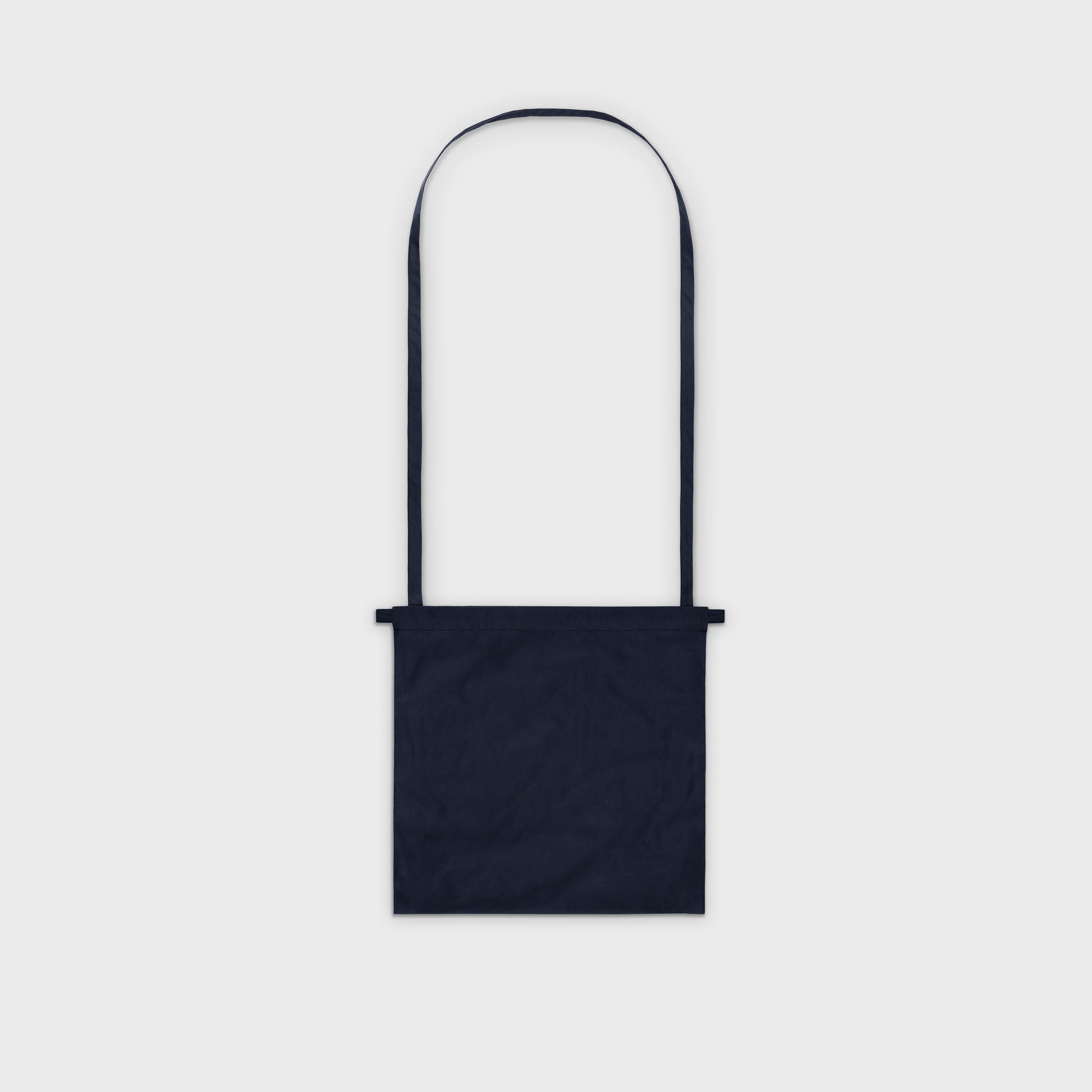 formuniform_drawstring bag S flat navy.jpg