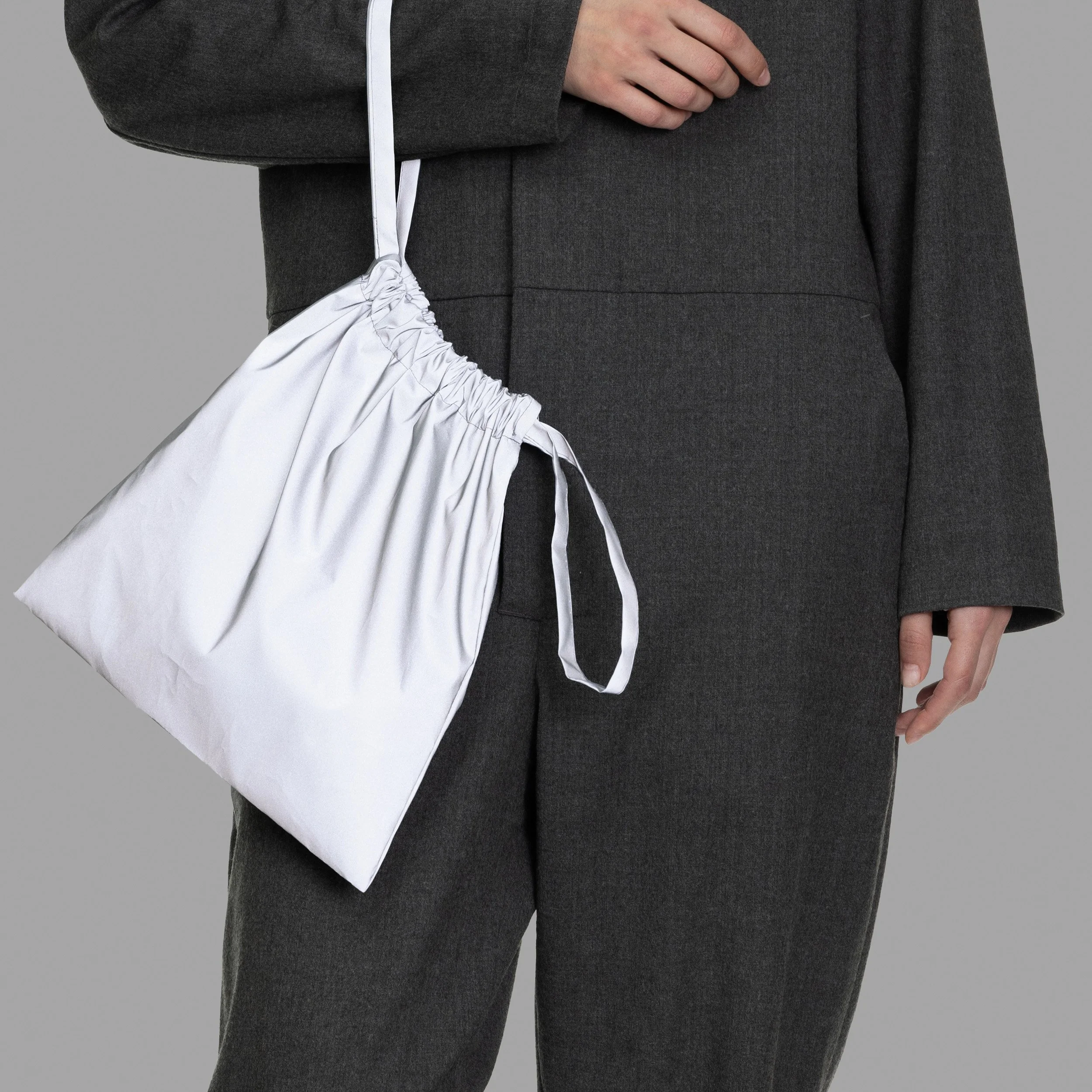 30F 2formuniform_drawstring_bag+w+strap_35_folio+copy.jpg