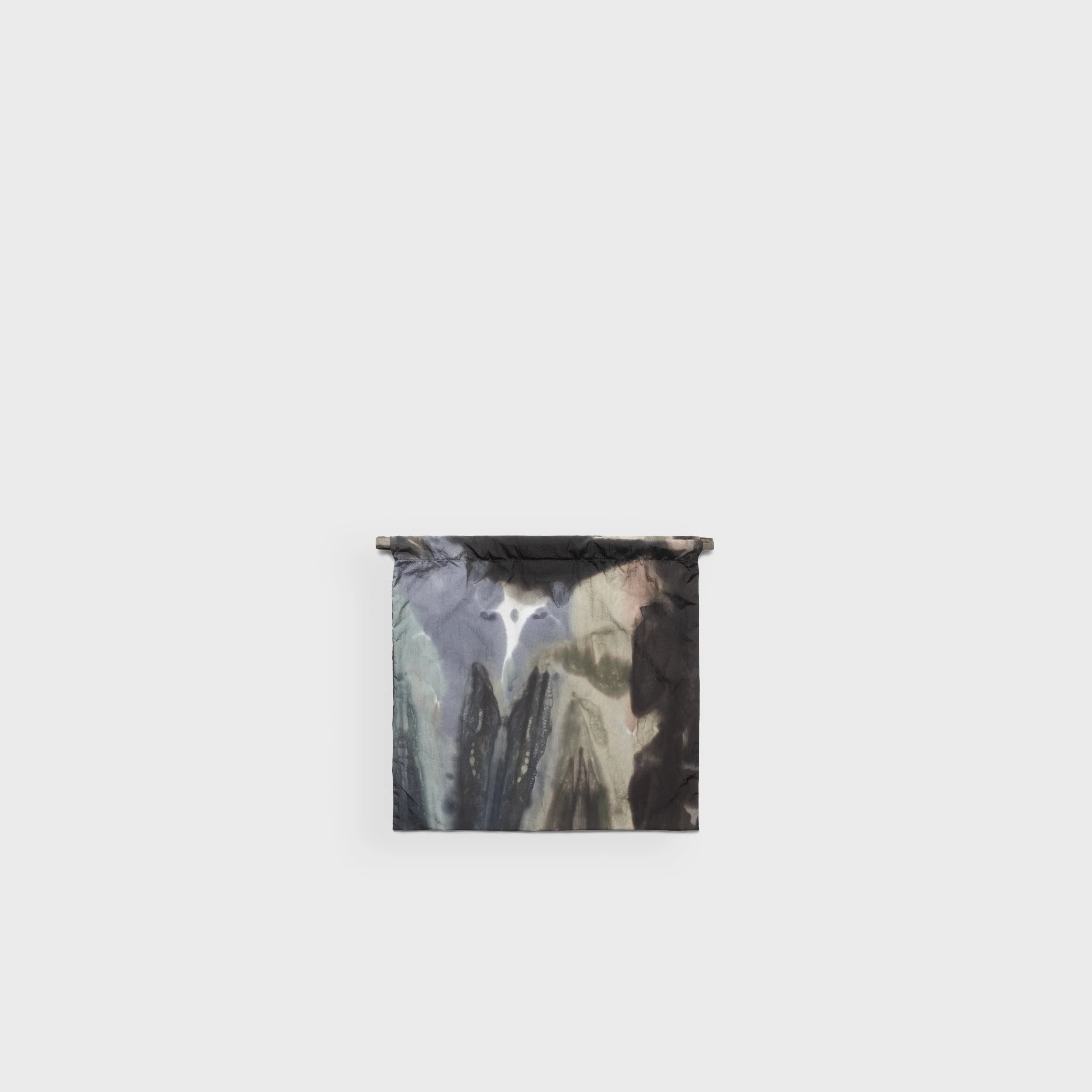 formuniform_DB_35x35_2_shades.jpg
