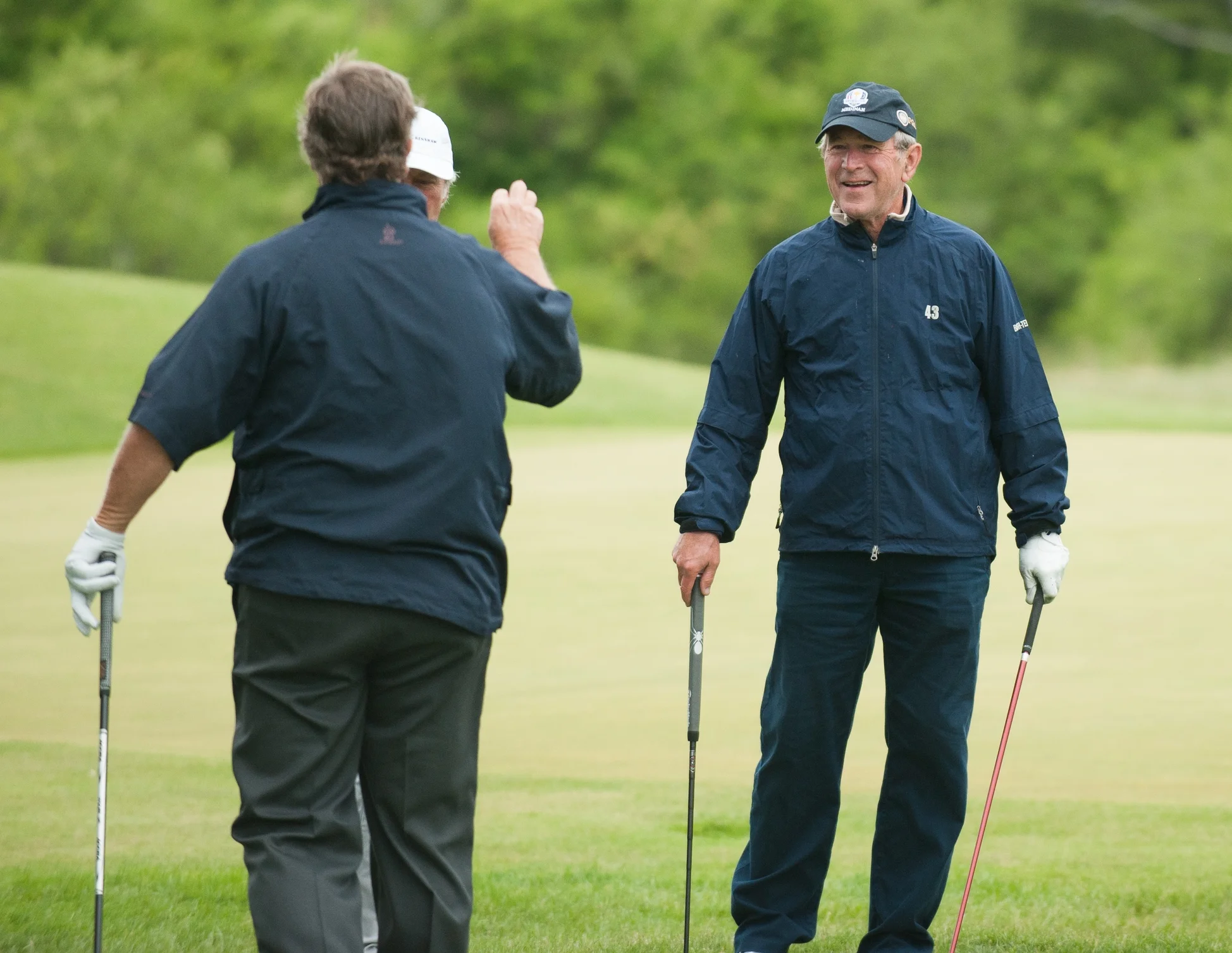 bush_bb90golf237.jpg