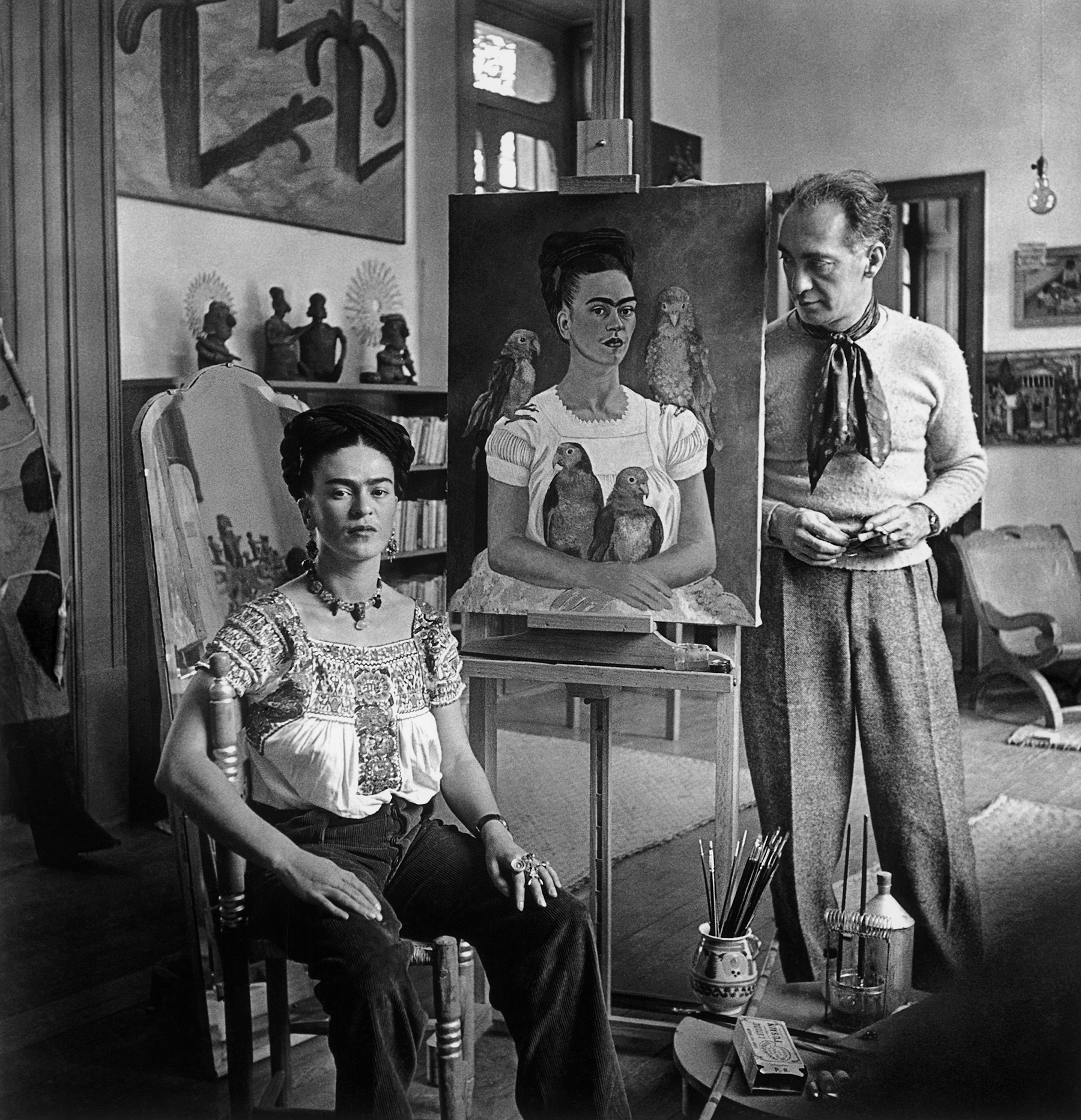 Nickolas Muray (1892-1965) Frida with Nick in her studio, Coyoacán, 1941 gelatin silver print ©Nickolas Muray Photo Archives courtesy of Etherton Gallery
