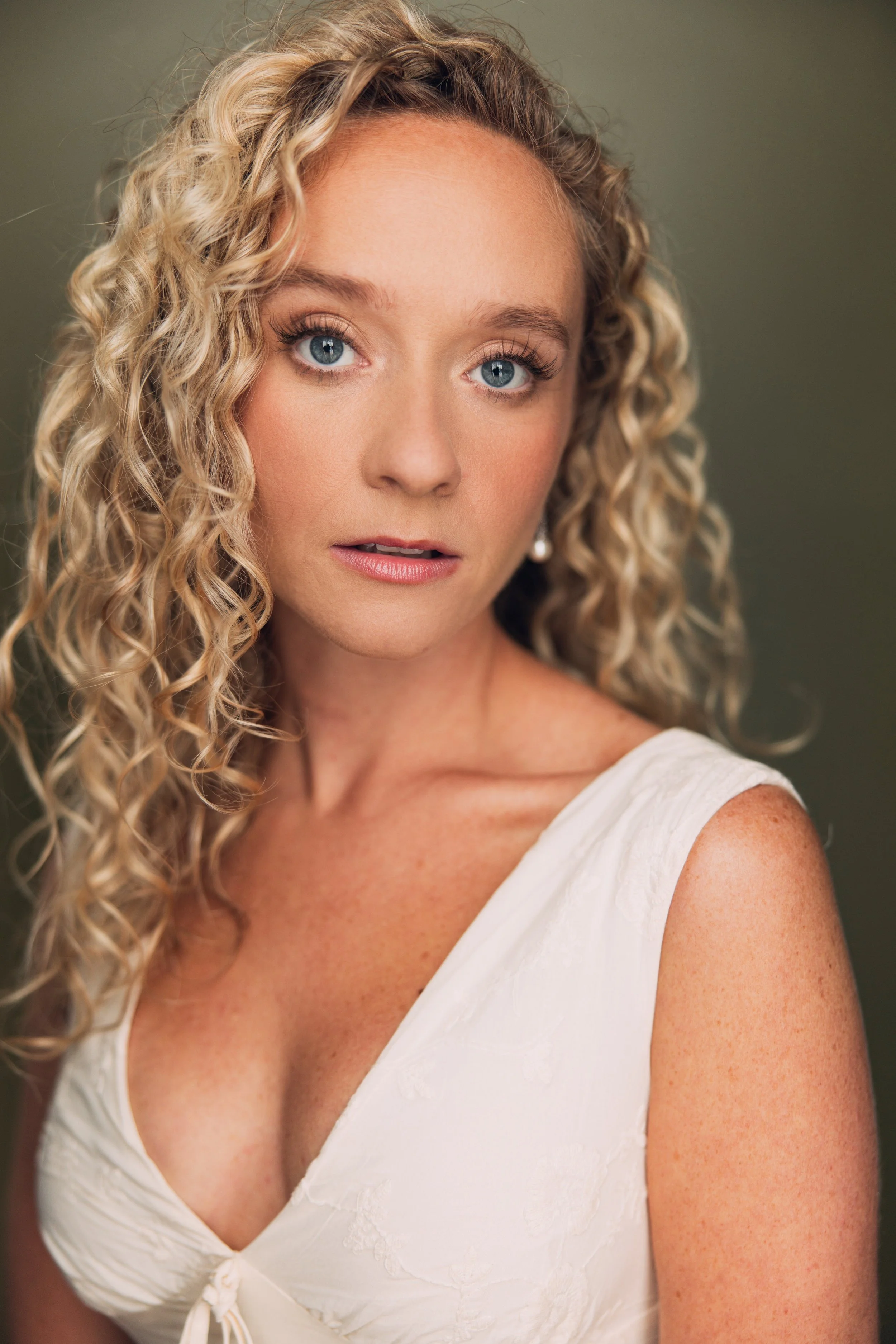 Maggie Bera Headshot Darnell Bennett Photography