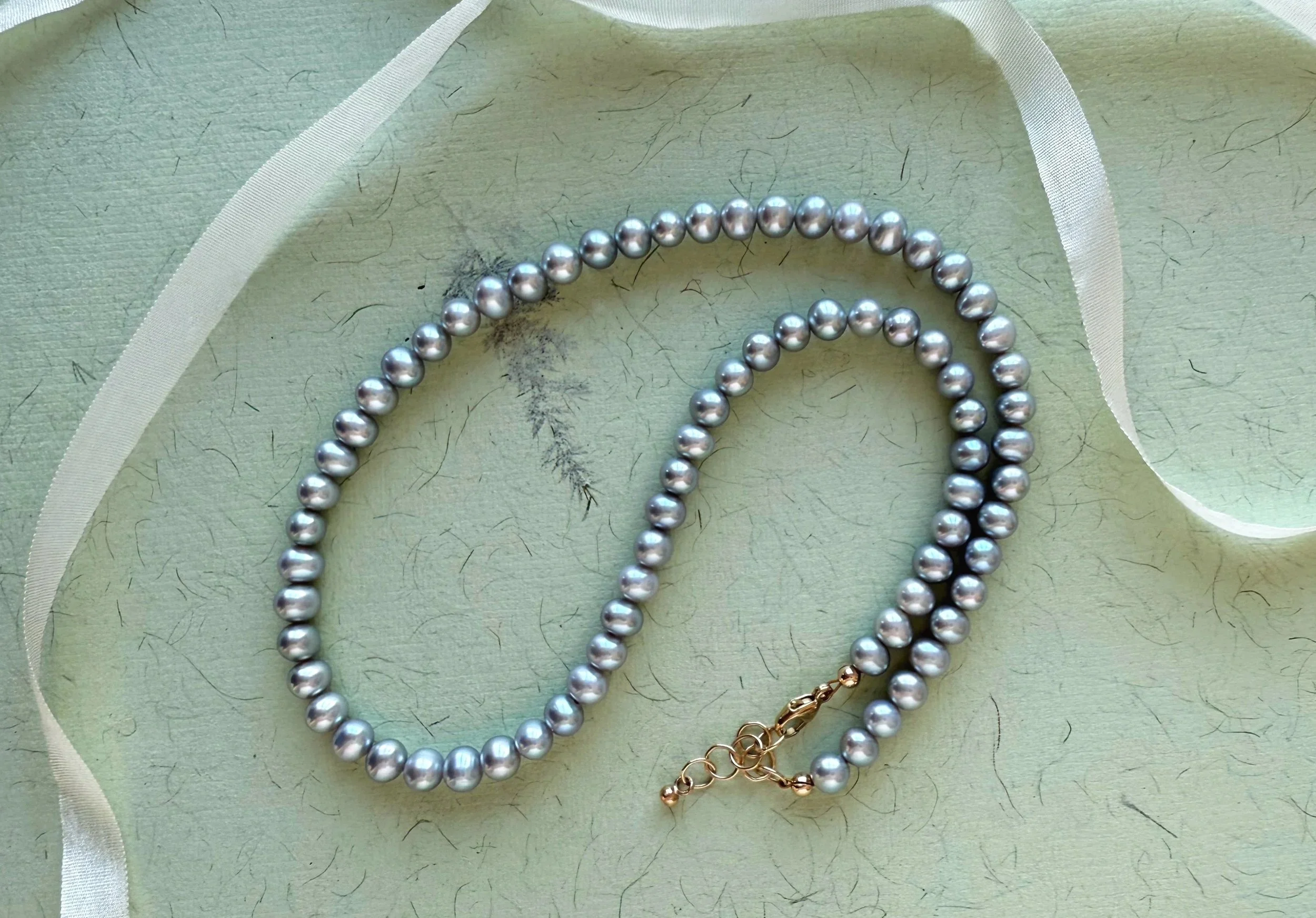 gray pearl strand necklace with adjustable extender