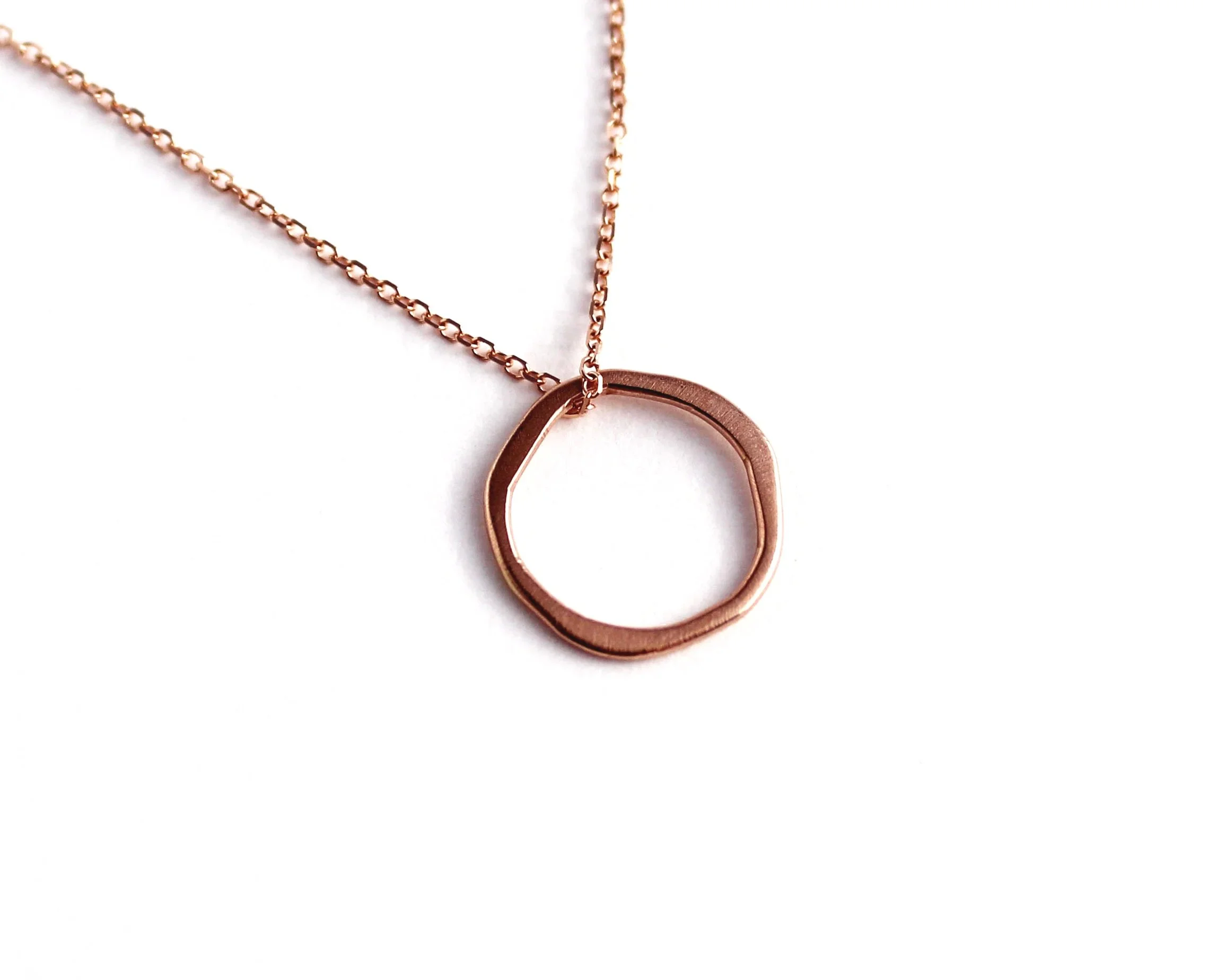 0.5" diameter open circle pendant in rose gold