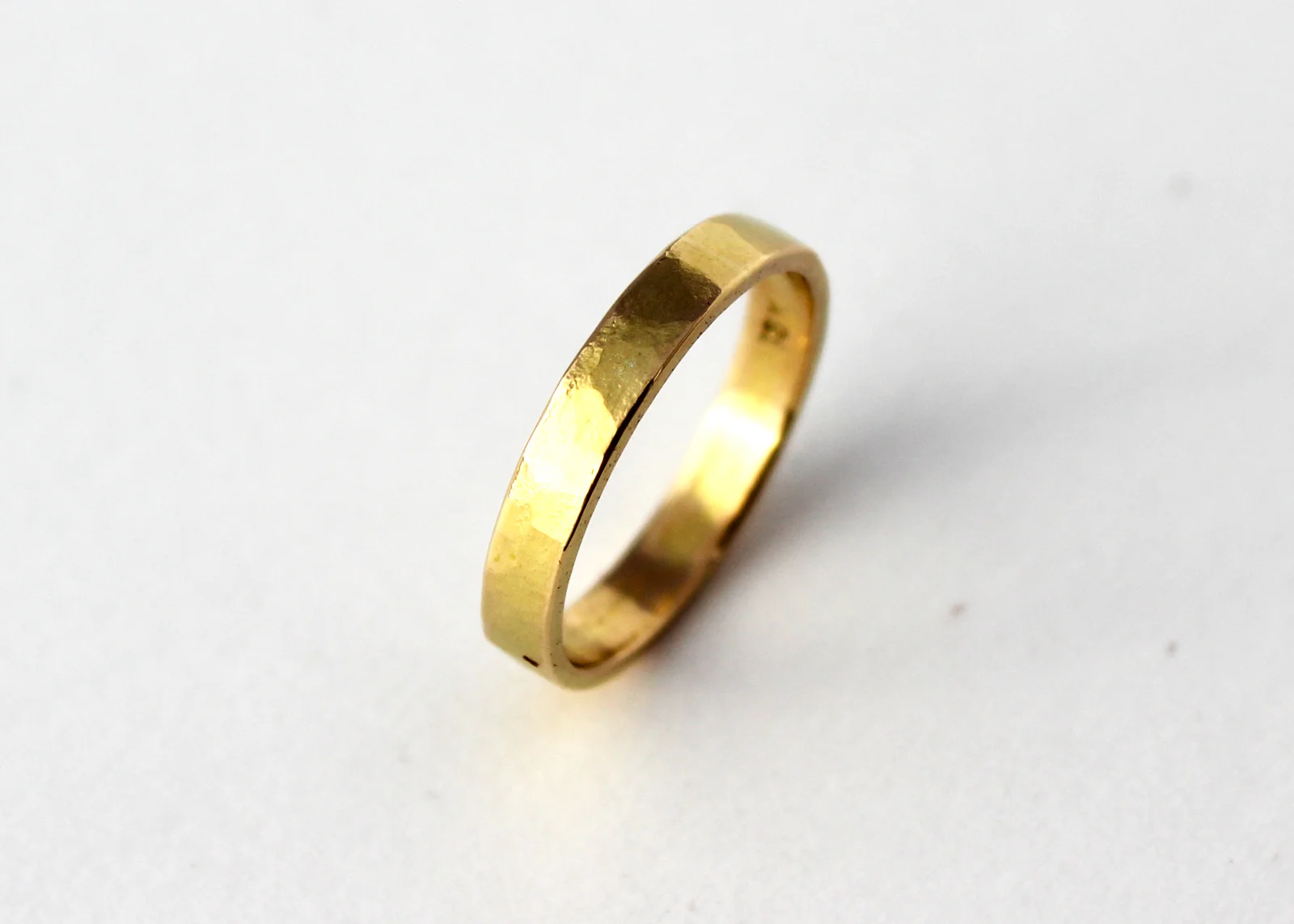 Hammered 18k Gold Wedding Bands