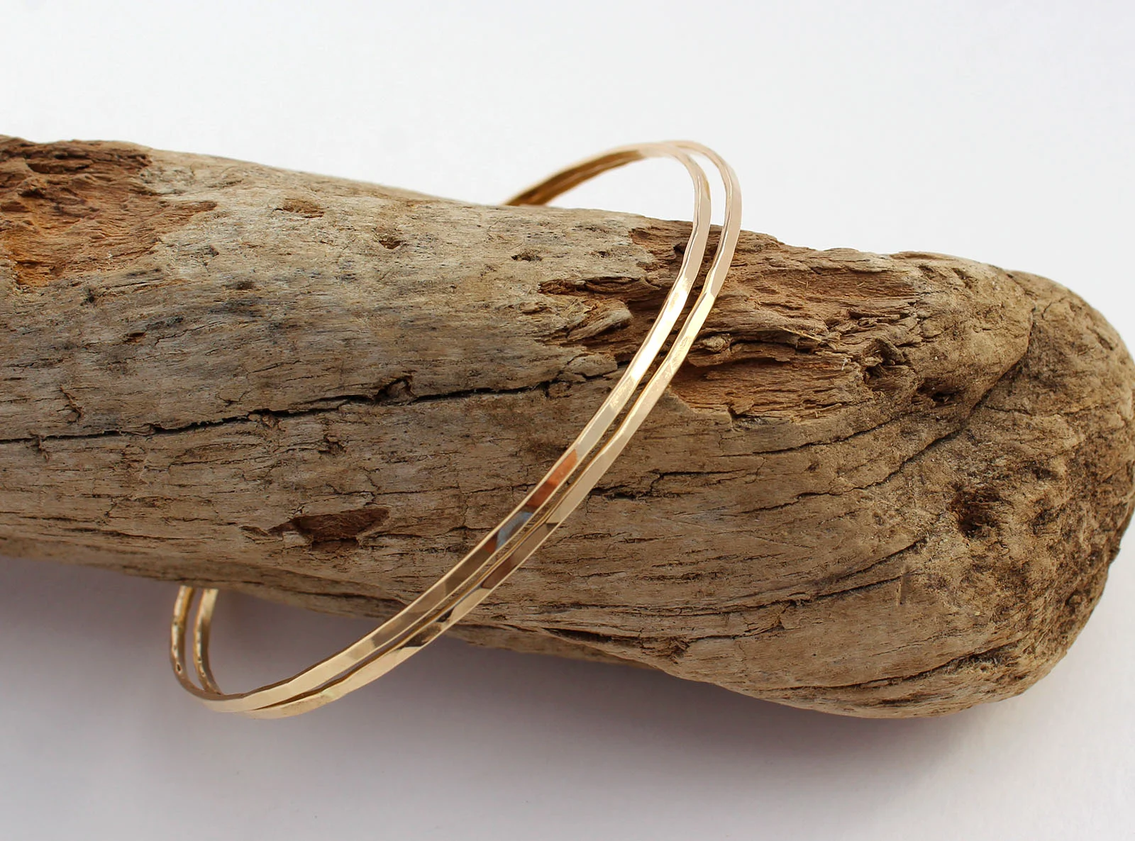 14k Thin Gold Bangle2.jpg