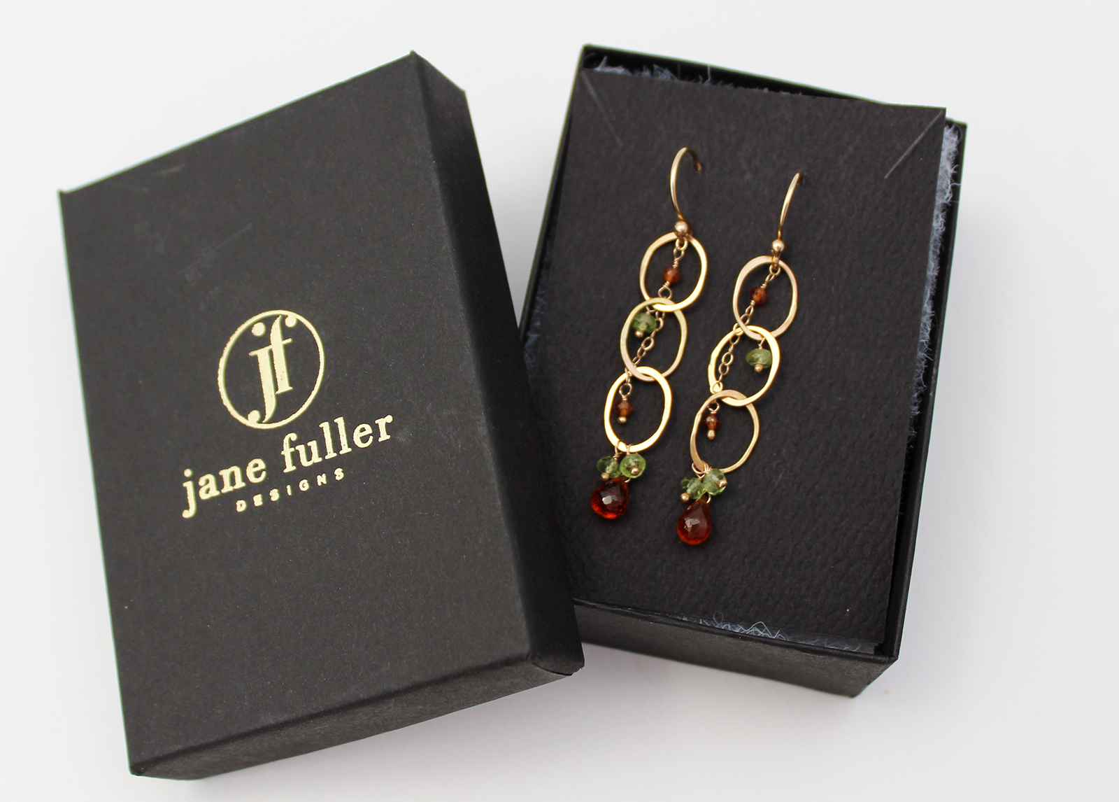 Garnet Dangle Earrings7.jpg