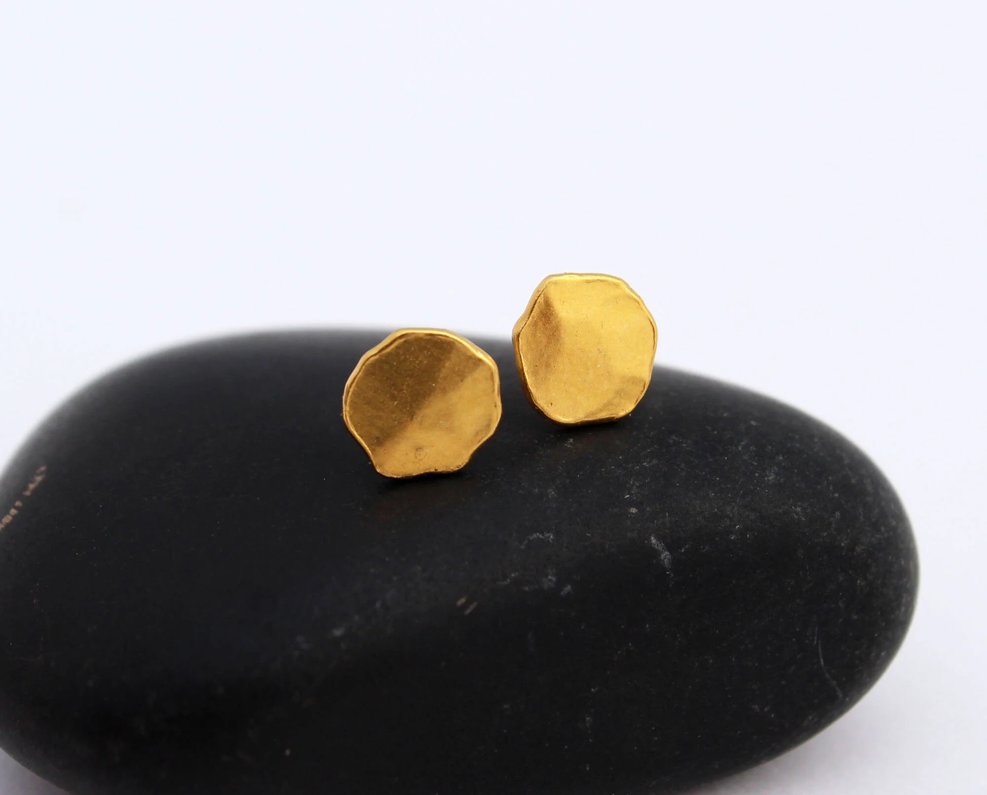 24k gold stud5.jpg