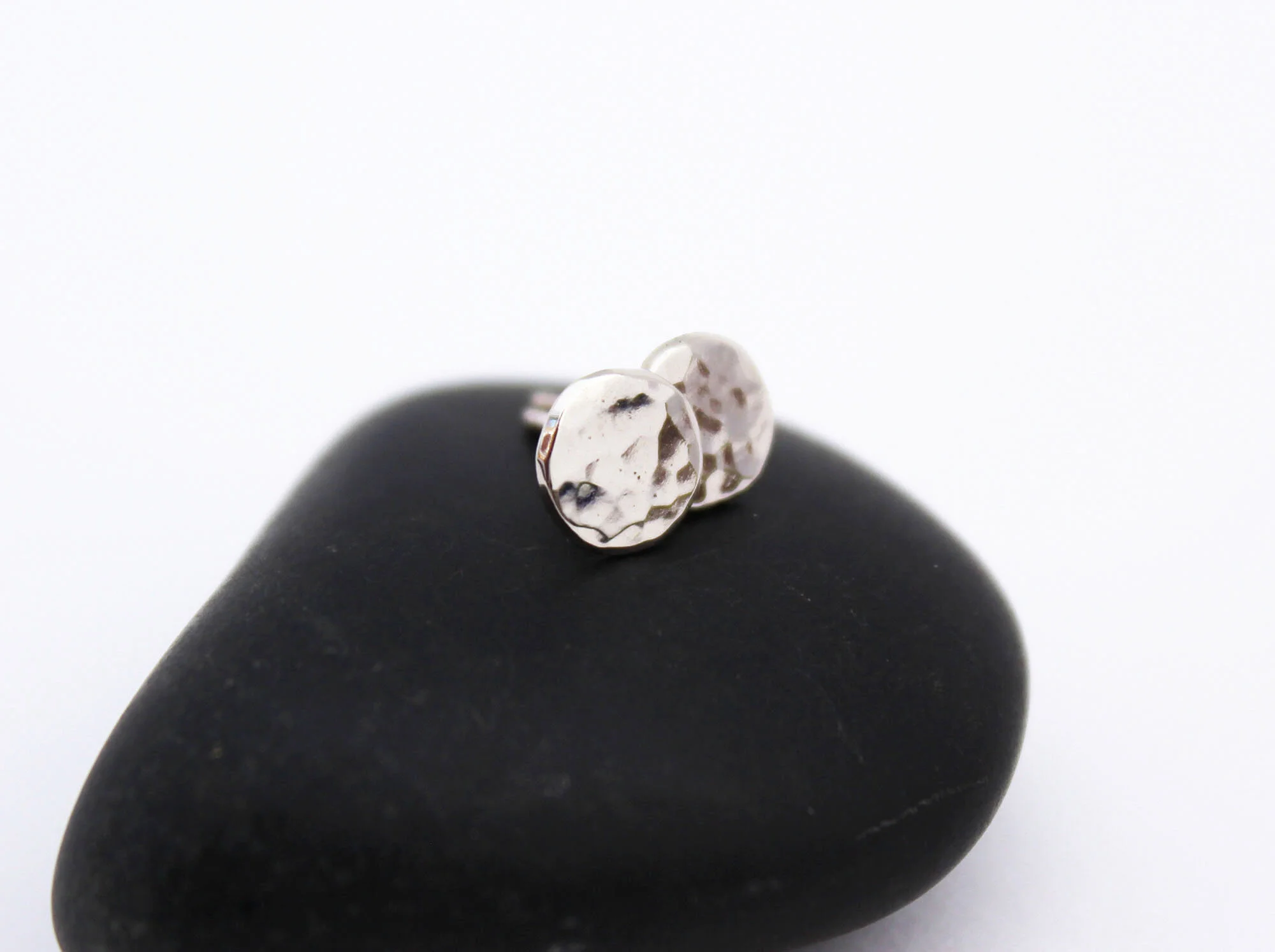 white gold stud3.jpg