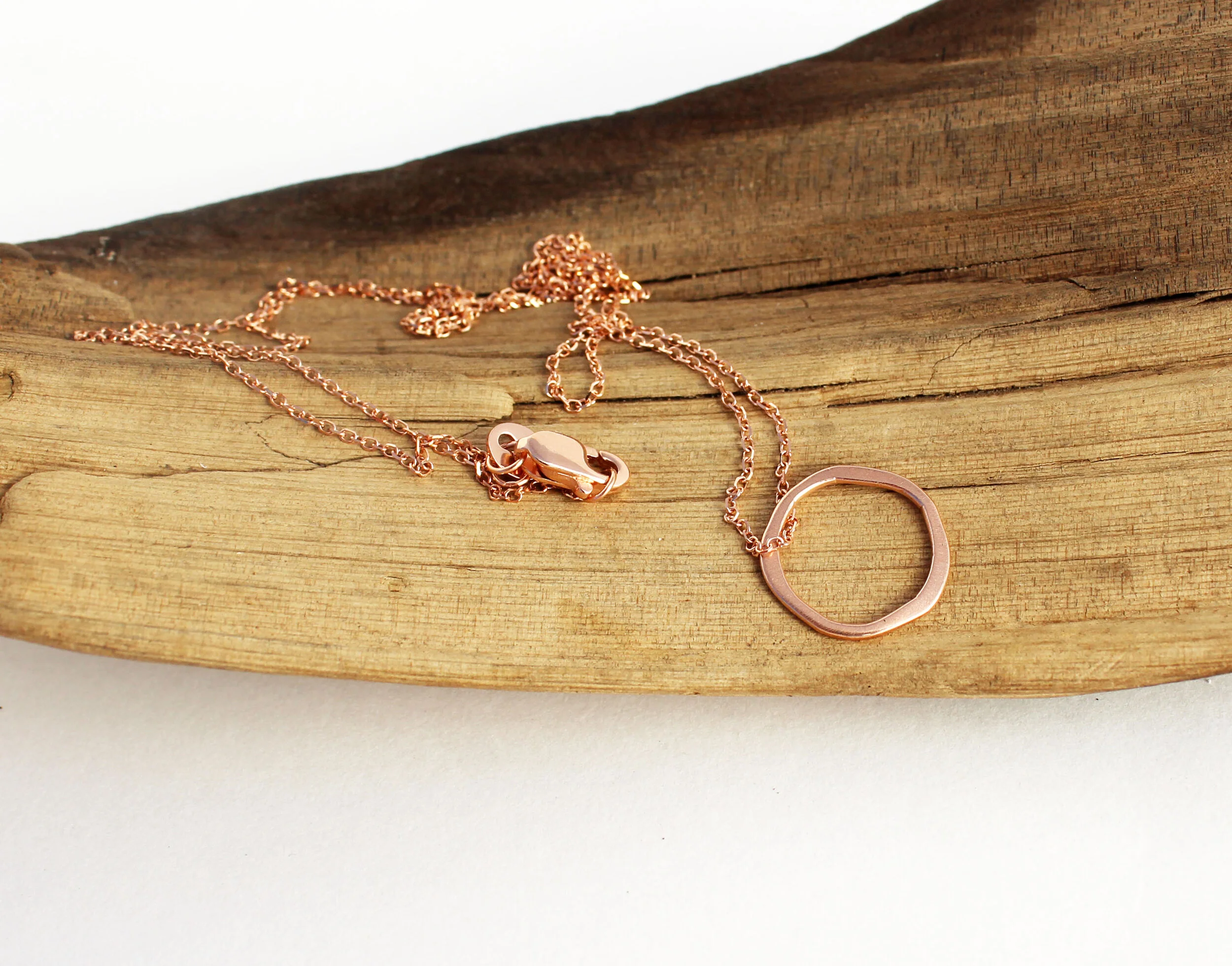 rose gold circle necklace11.jpg