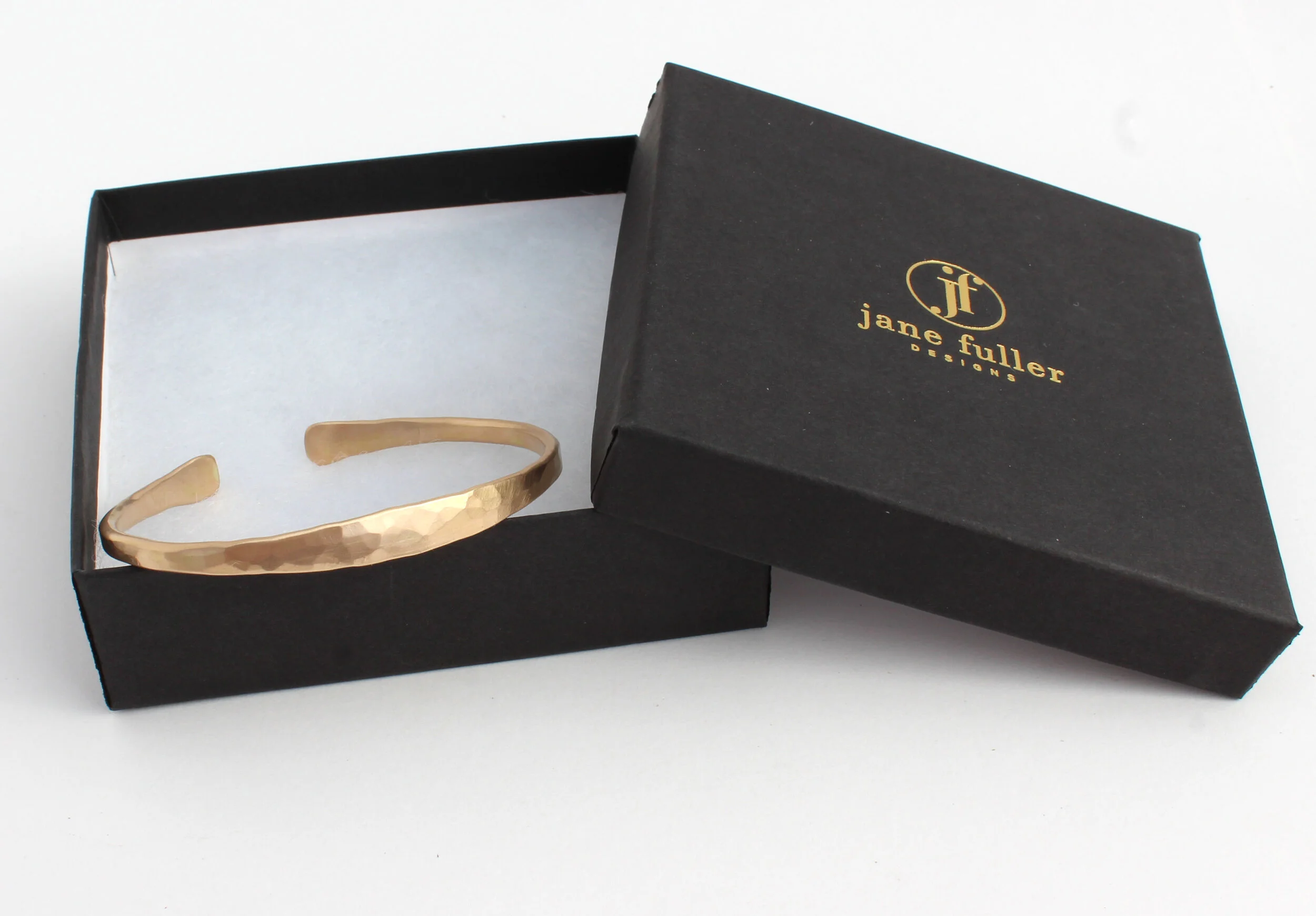 Thick Gold Cuff3.jpg