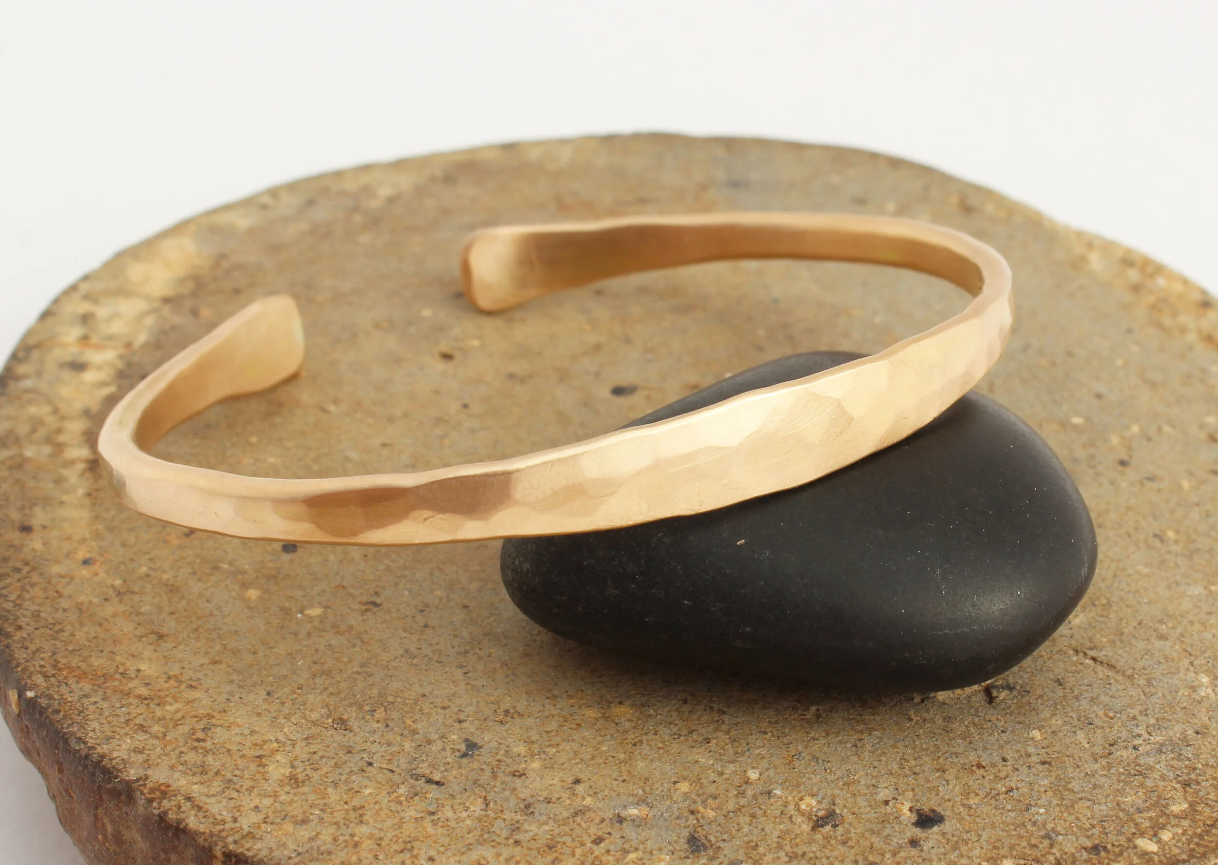Thick Gold Cuff6.jpg
