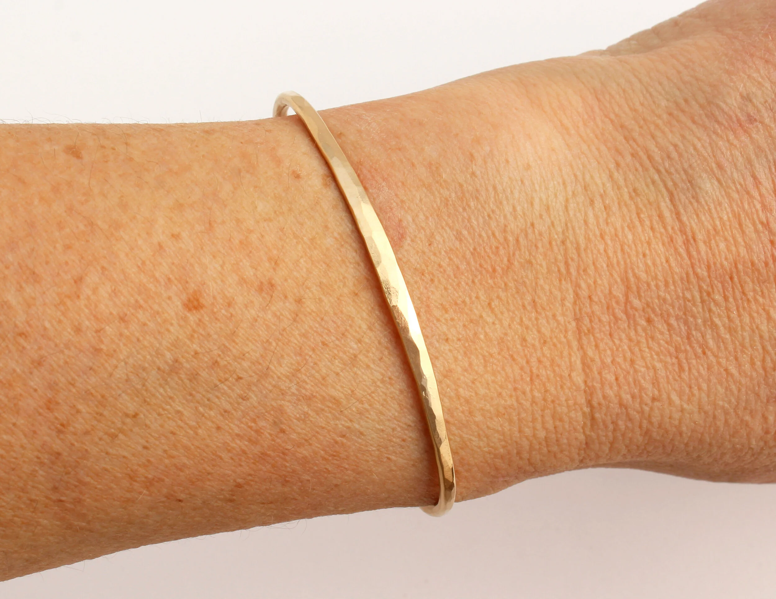 thin hammered cuff3.jpg